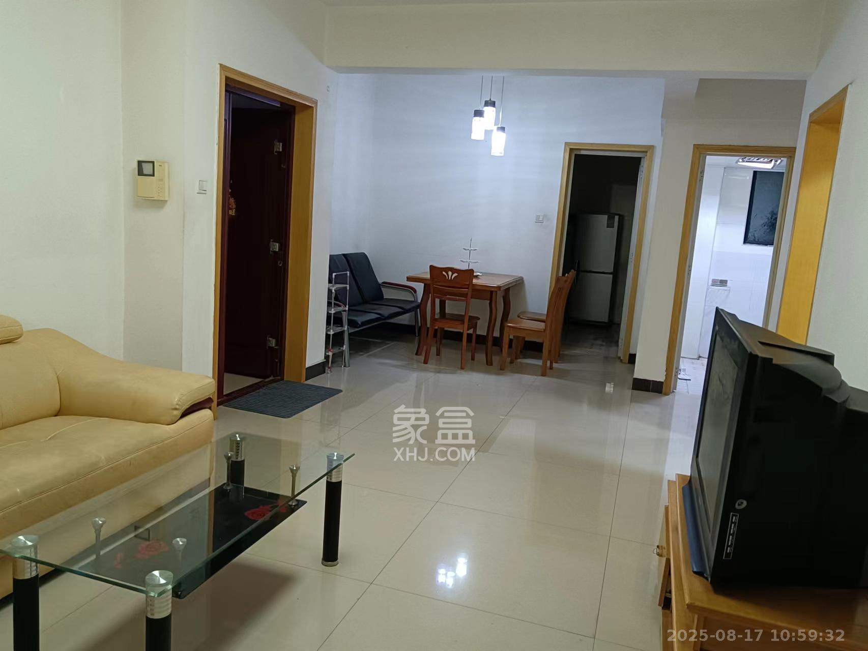 天城湖光山色 2室2厅1卫 1800.0元/月 天城湖光山色 2室2厅1卫 1800.0元/月室内图