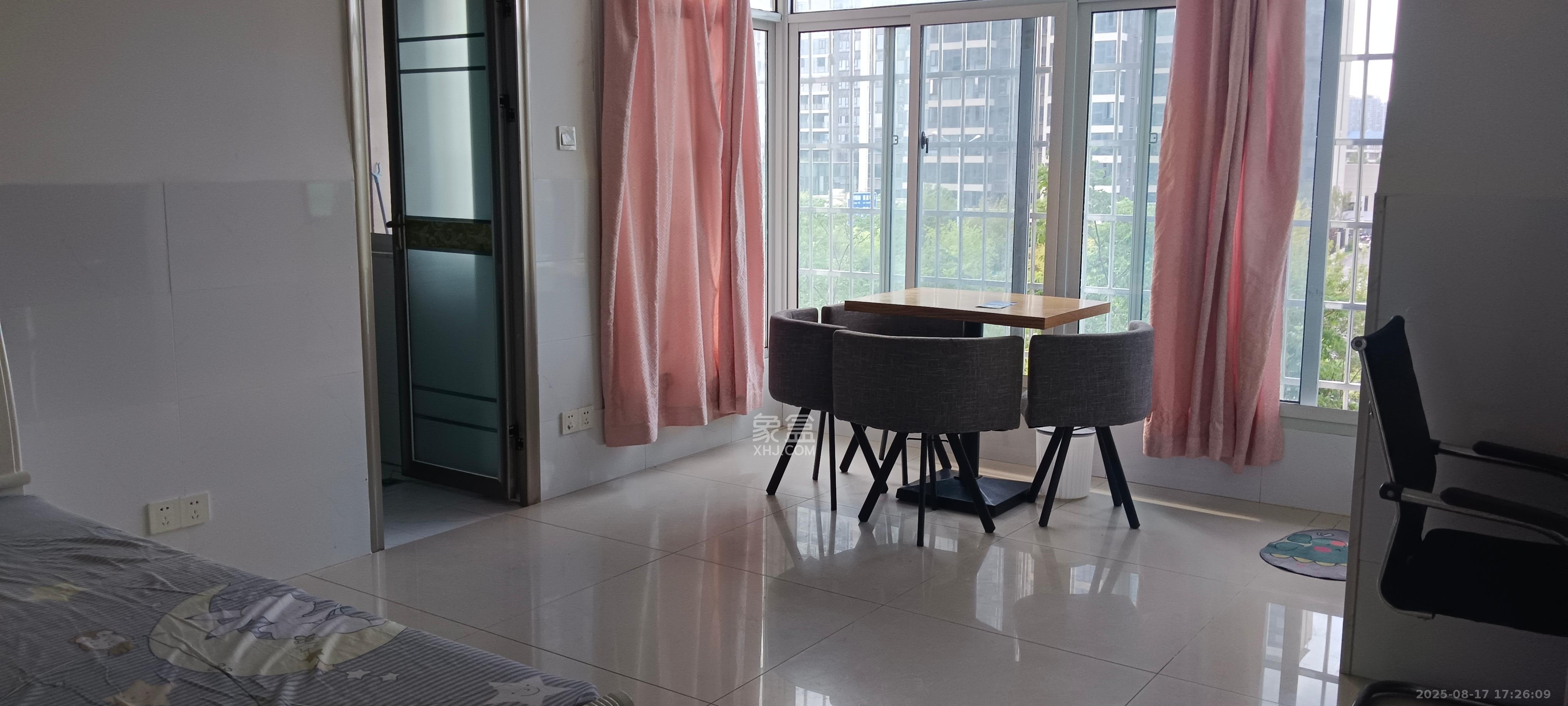 和康园小区  1室1厅1卫    1100.0元/月 和康园小区  1室1厅1卫    1100.0元/月室内图