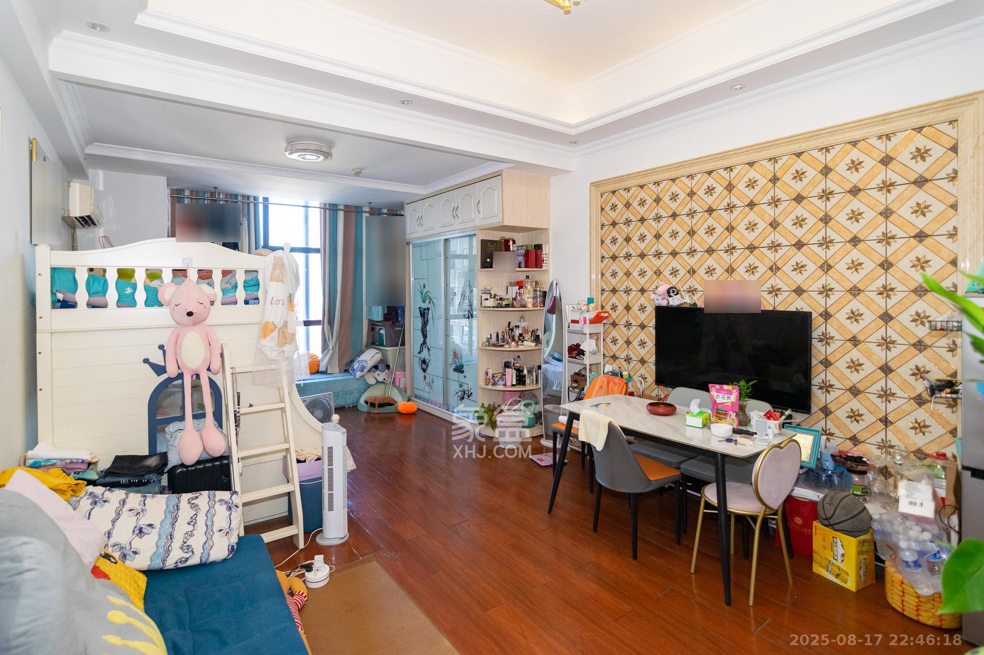 西湖星城公馆  1室1厅1卫    26.0万 西湖星城公馆  1室1厅1卫    26.0万客厅