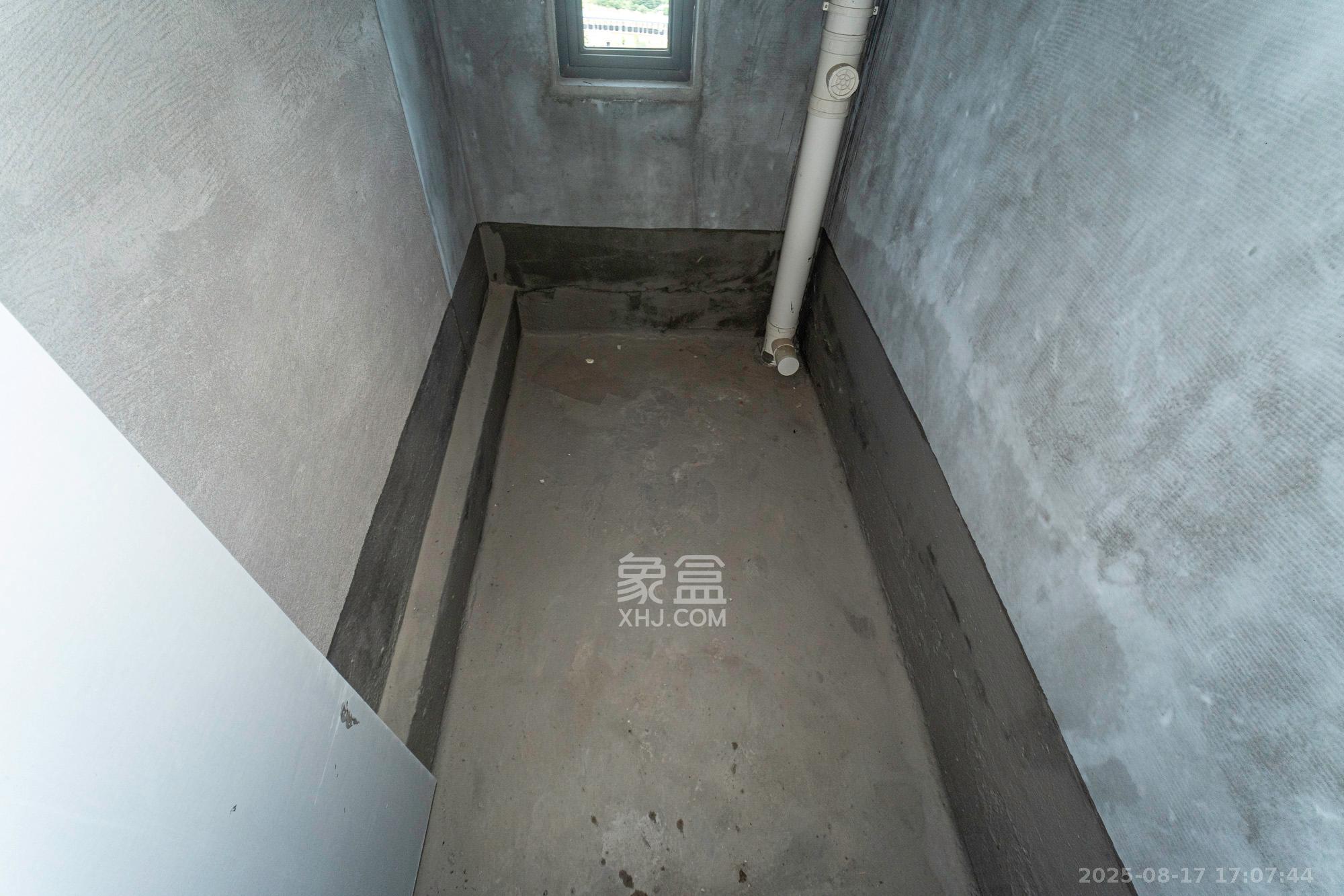 爱情公望府 4室2厅2卫 88.0万 爱情公望府 4室2厅2卫 88.0万卫生间