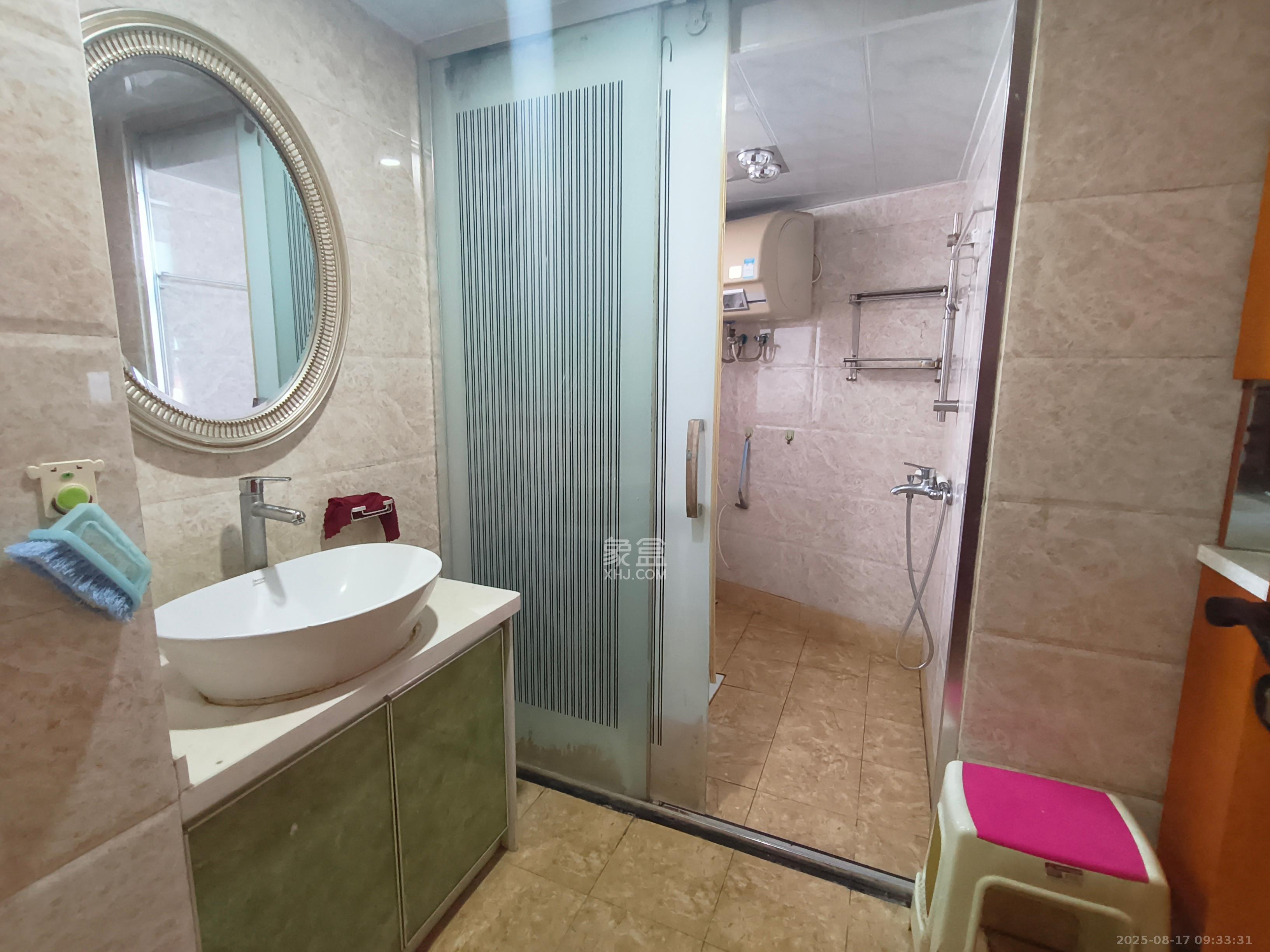 北辰三角洲D3区 3室2厅2卫 3500.0元/月 北辰三角洲D3区 3室2厅2卫 3500.0元/月室内图