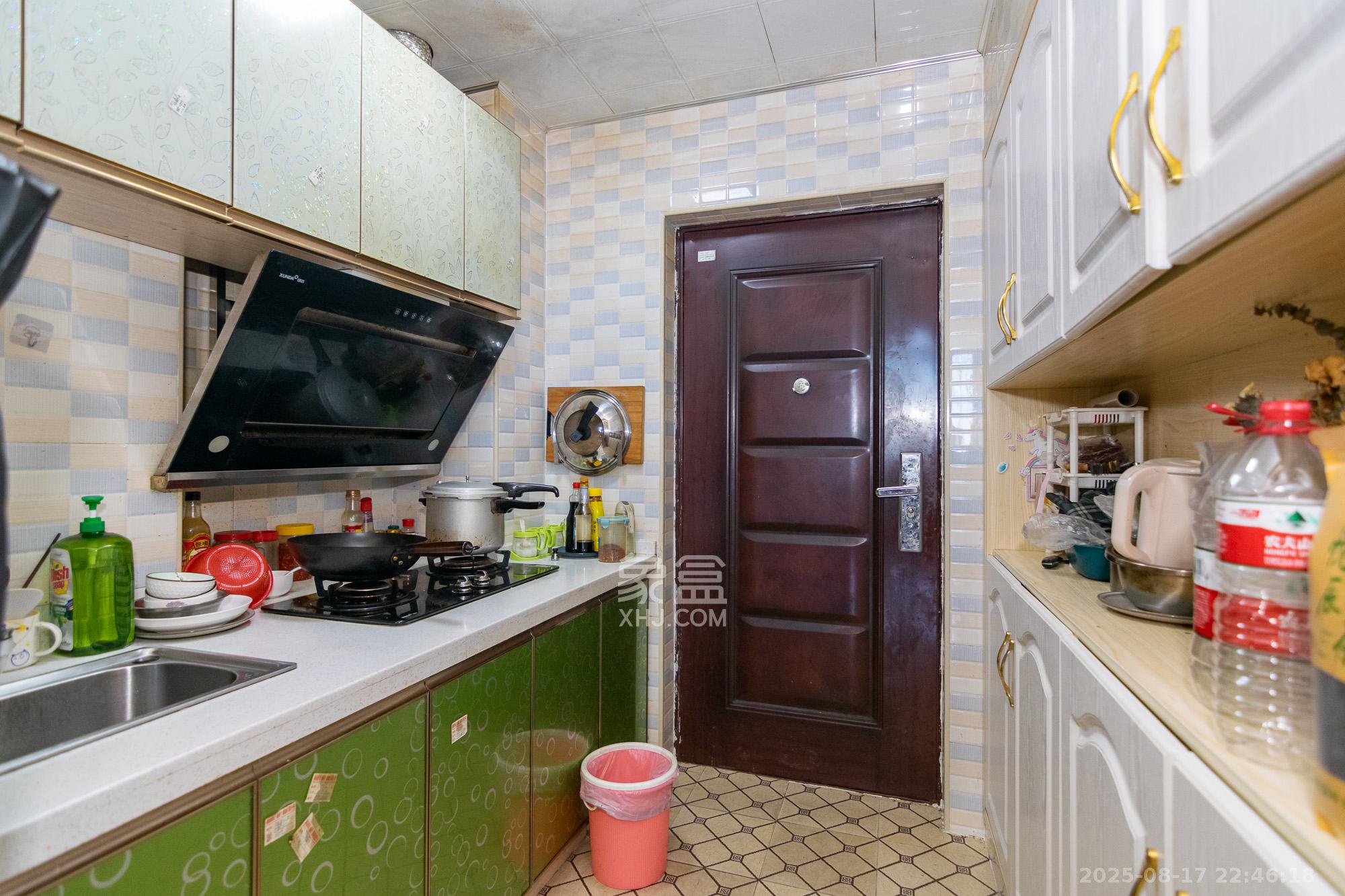 西湖星城公馆  1室1厅1卫    26.0万 西湖星城公馆  1室1厅1卫    26.0万厨房