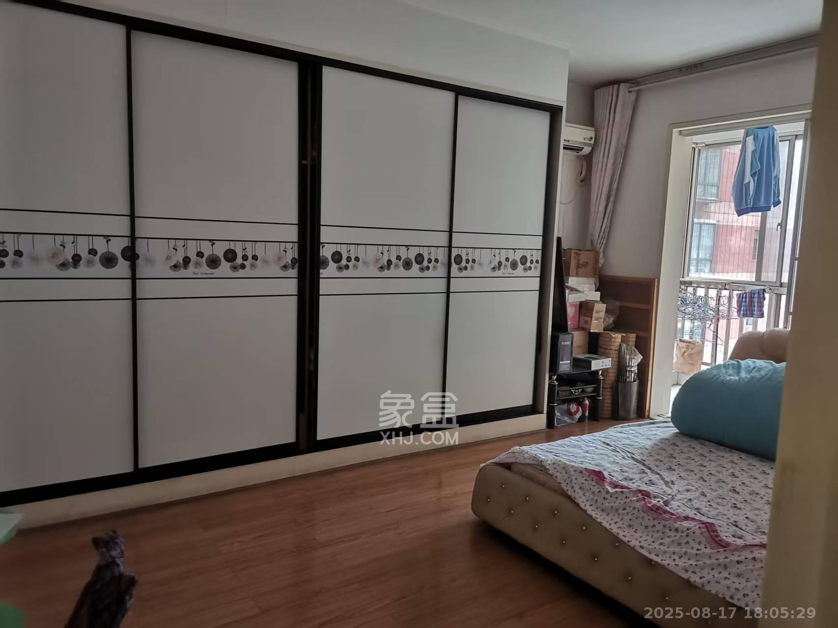 中天枫景园 3室2厅2卫 5200.0元/月 中天枫景园 3室2厅2卫 5200.0元/月室内图