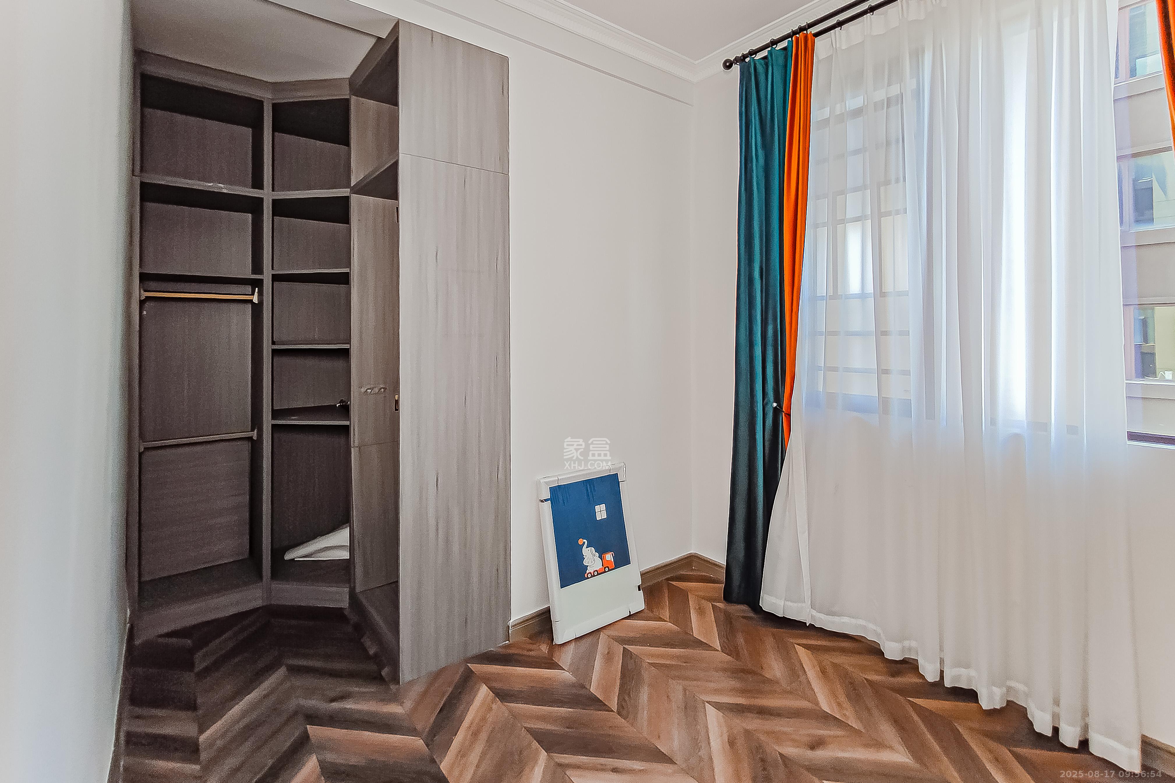 建发央玺(建发泱玺雅苑) 4室2厅2卫 320.0万 建发央玺(建发泱玺雅苑) 4室2厅2卫 320.0万卧室