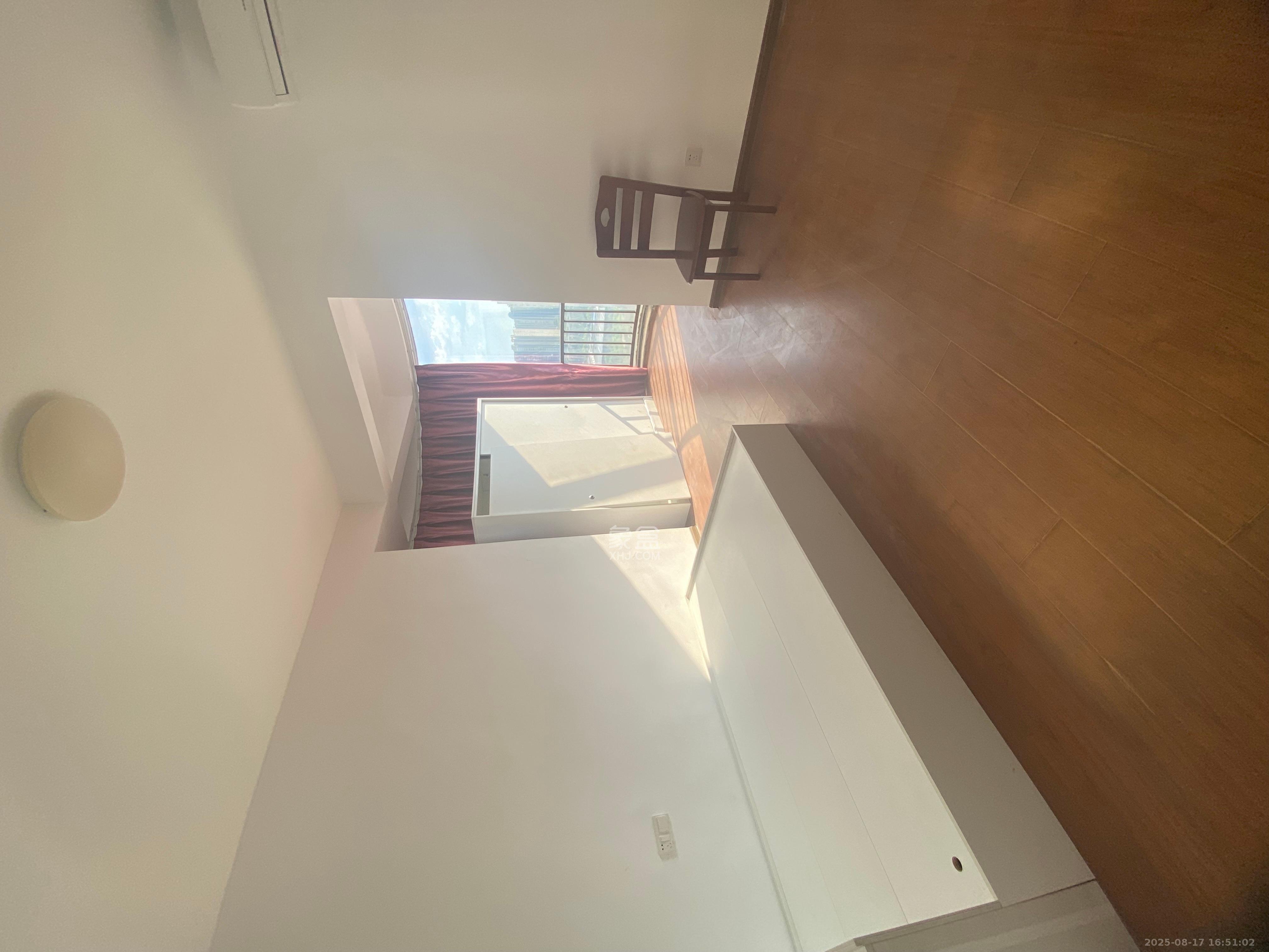 极目楚天  4室2厅2卫    2800.0元/月室内图