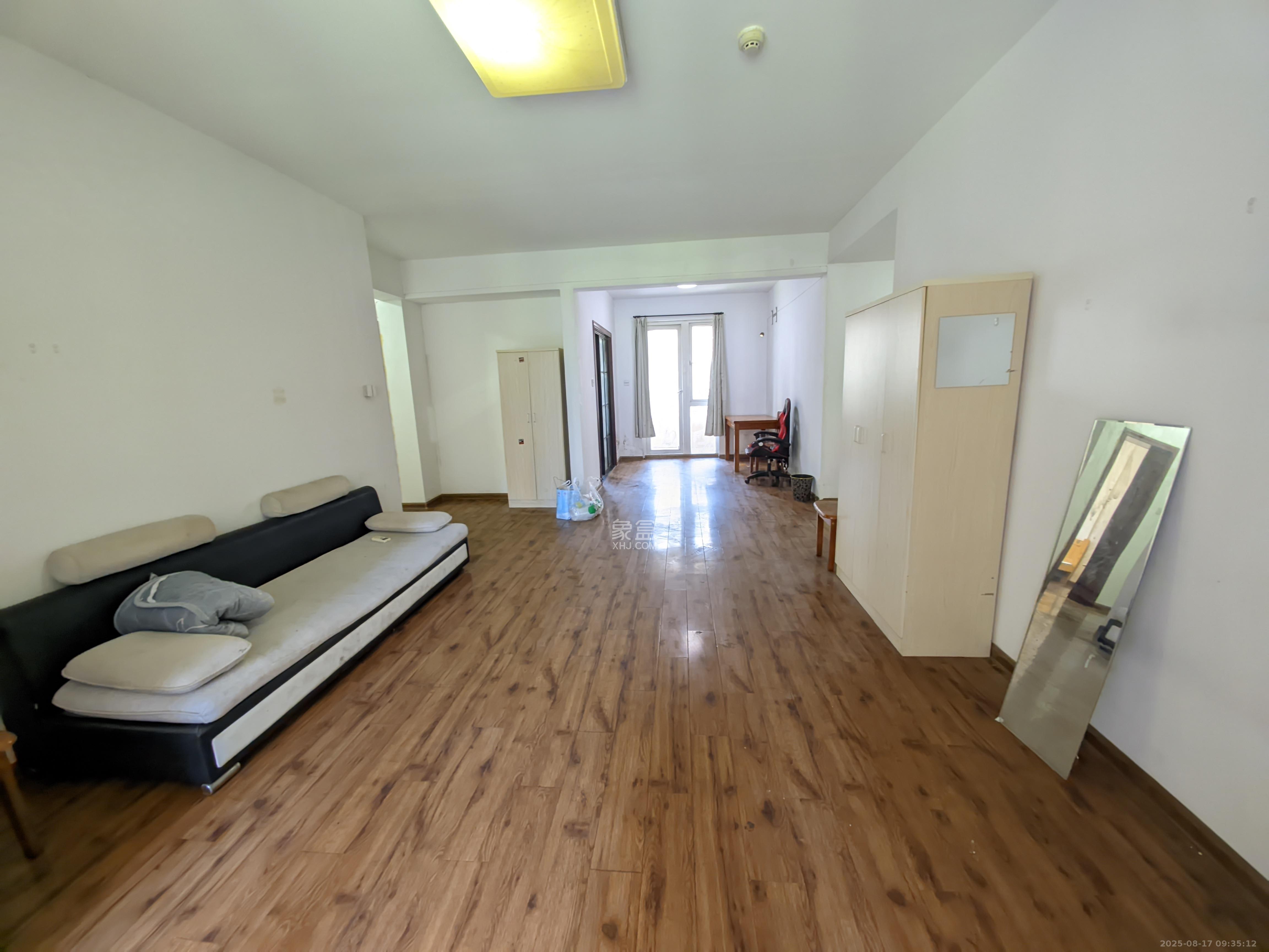 金地格林公馆 3室2厅2卫 3000.0元/月 金地格林公馆 3室2厅2卫 3000.0元/月室内图