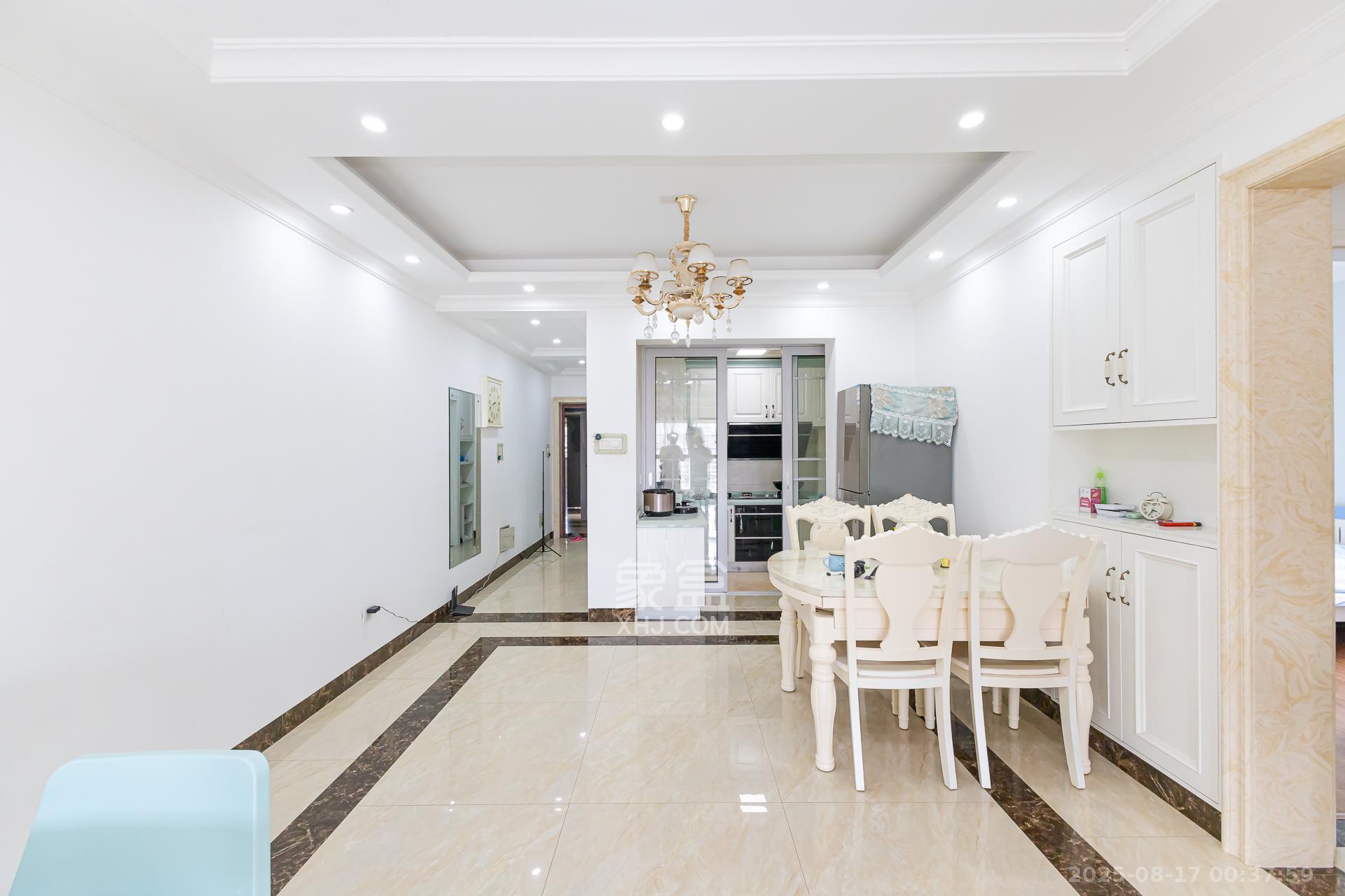 润和之悦(金泽园) 3室1厅1卫 88.0万 润和之悦(金泽园) 3室1厅1卫 88.0万客厅