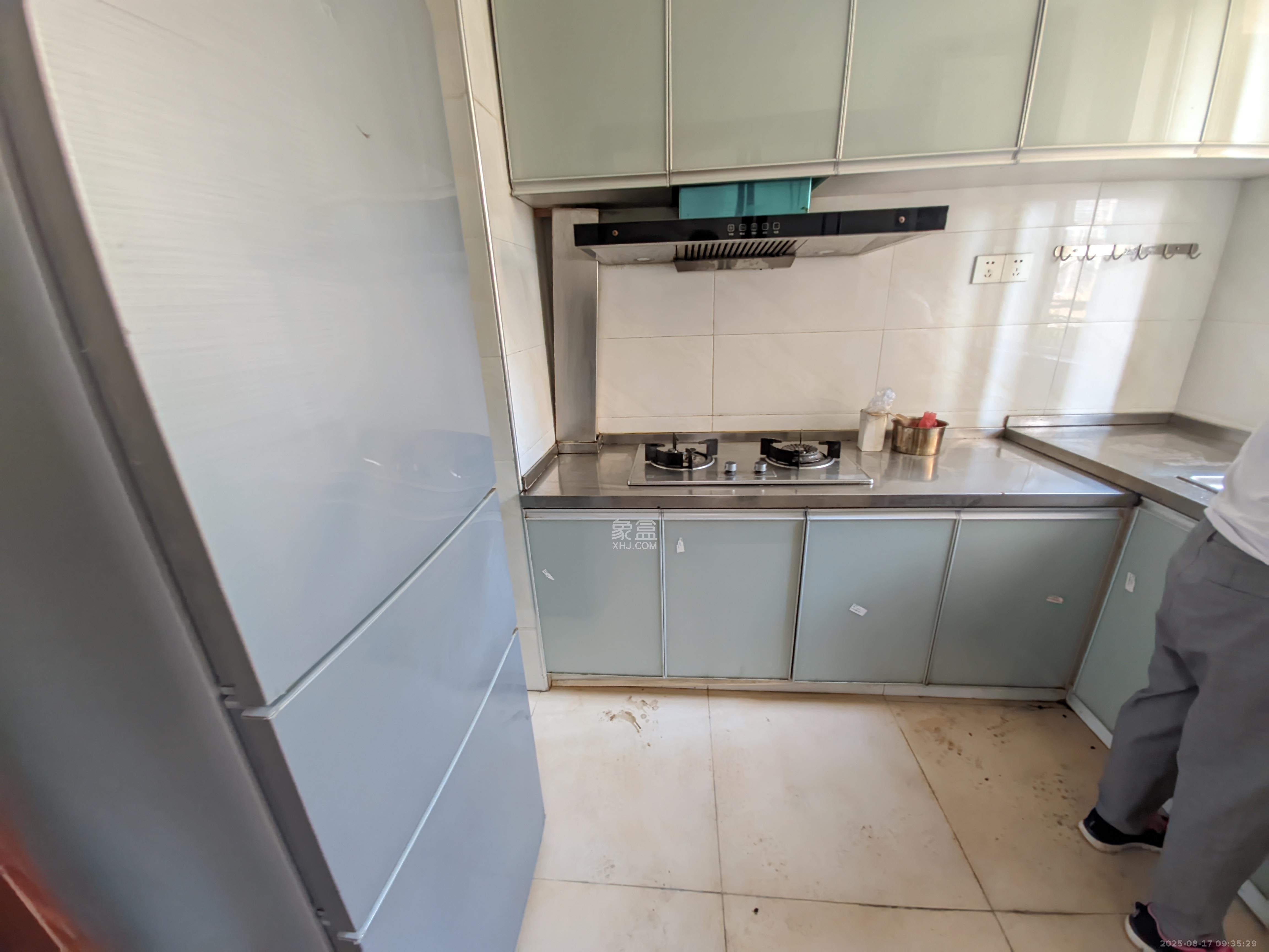 金地格林公馆 3室2厅2卫 3000.0元/月 金地格林公馆 3室2厅2卫 3000.0元/月室内图