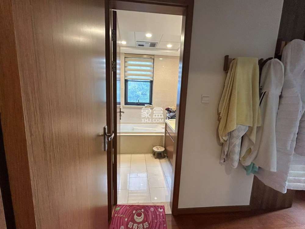 晋合湘水湾四期 4室2厅2卫 3200.0元/月 晋合湘水湾四期 4室2厅2卫 3200.0元/月户型图