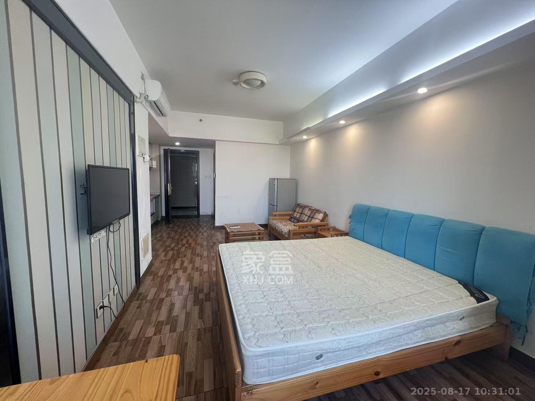 德思勤城市广场(宝格丽公寓) 1室1厅1卫 1600.0元/月 德思勤城市广场(宝格丽公寓) 1室1厅1卫 1600.0元/月室内图