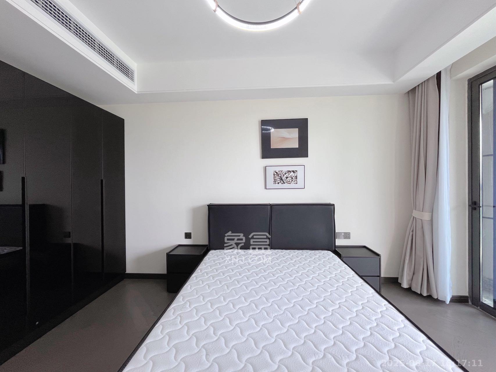 绿地V岛 1室0厅0卫 10000.0元/月 绿地V岛 1室0厅0卫 10000.0元/月室内图