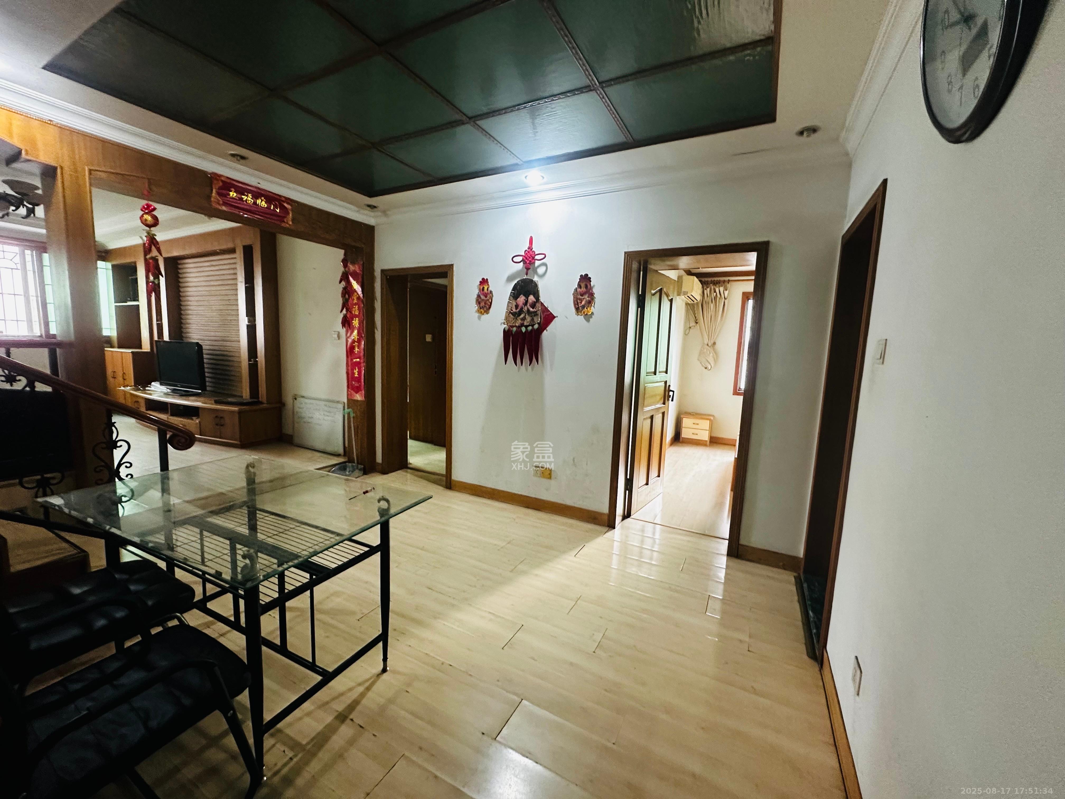 南建公寓 5室2厅2卫 3000.0元/月 南建公寓 5室2厅2卫 3000.0元/月室内图