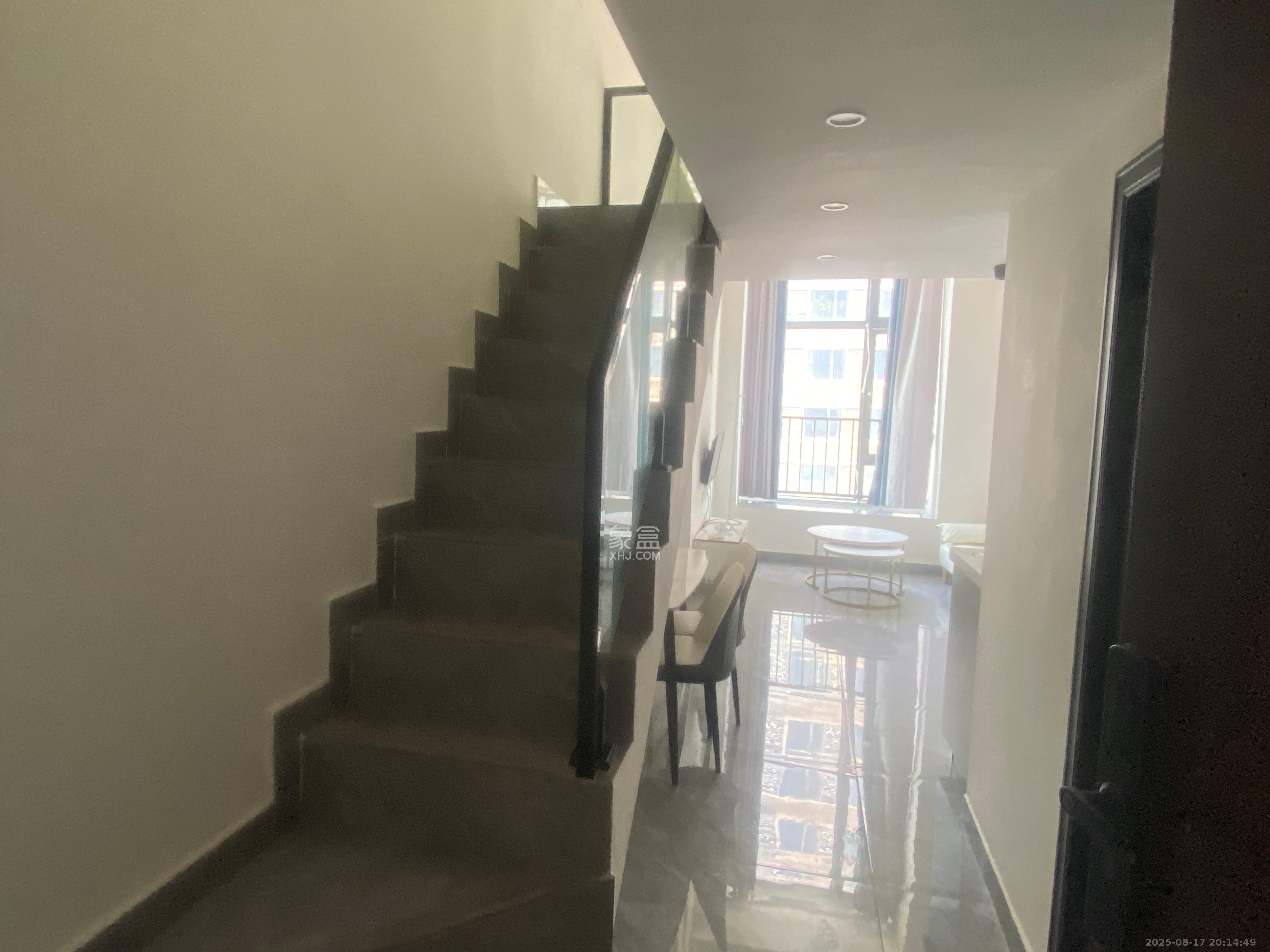 佳兆业云顶都汇  2室1厅1卫    2200.0元/月室内图