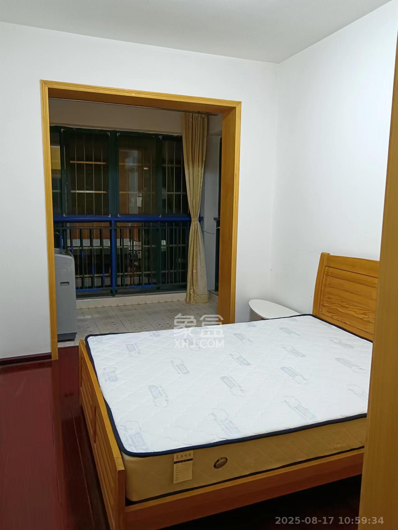 天城湖光山色 2室2厅1卫 1800.0元/月 天城湖光山色 2室2厅1卫 1800.0元/月室内图