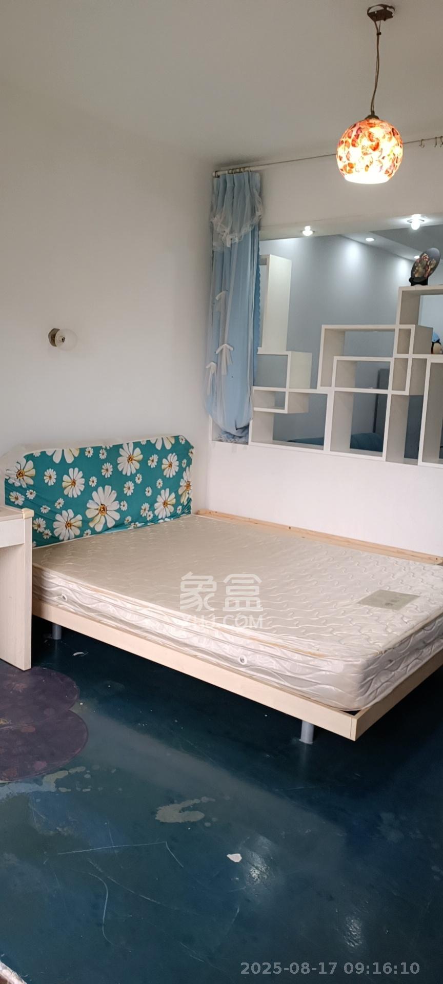 申奥美域  1室1厅1卫    1500.0元/月室内图