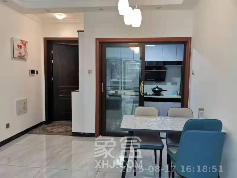 梅溪湖金茂湾  3室1厅1卫   3200.00元/月室内图