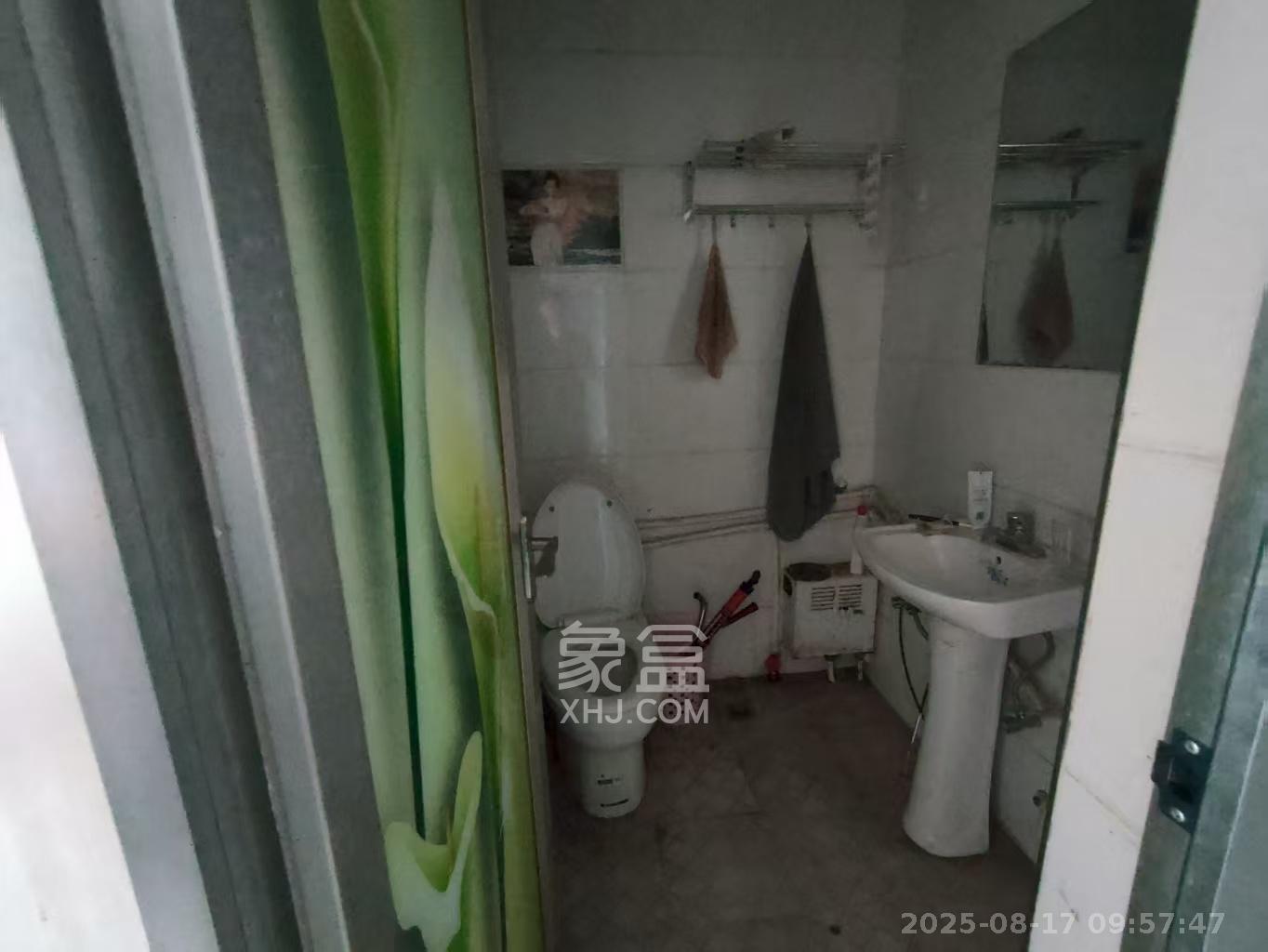 怡海星城 1室1厅1卫 800.0元/月 怡海星城 1室1厅1卫 800.0元/月室内图