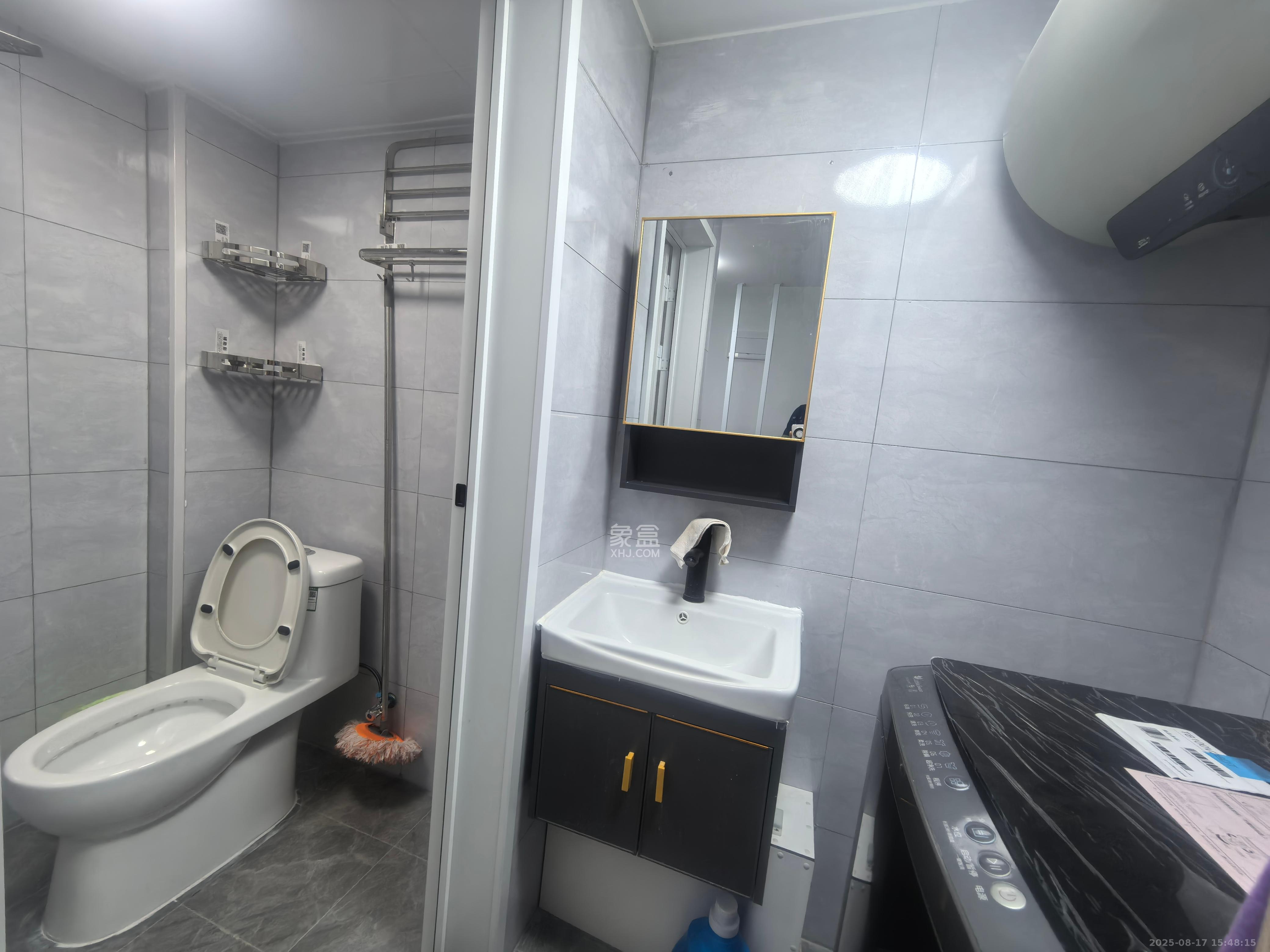 芝林商务中心 2室1厅1卫 1800.0元/月 芝林商务中心 2室1厅1卫 1800.0元/月室内图