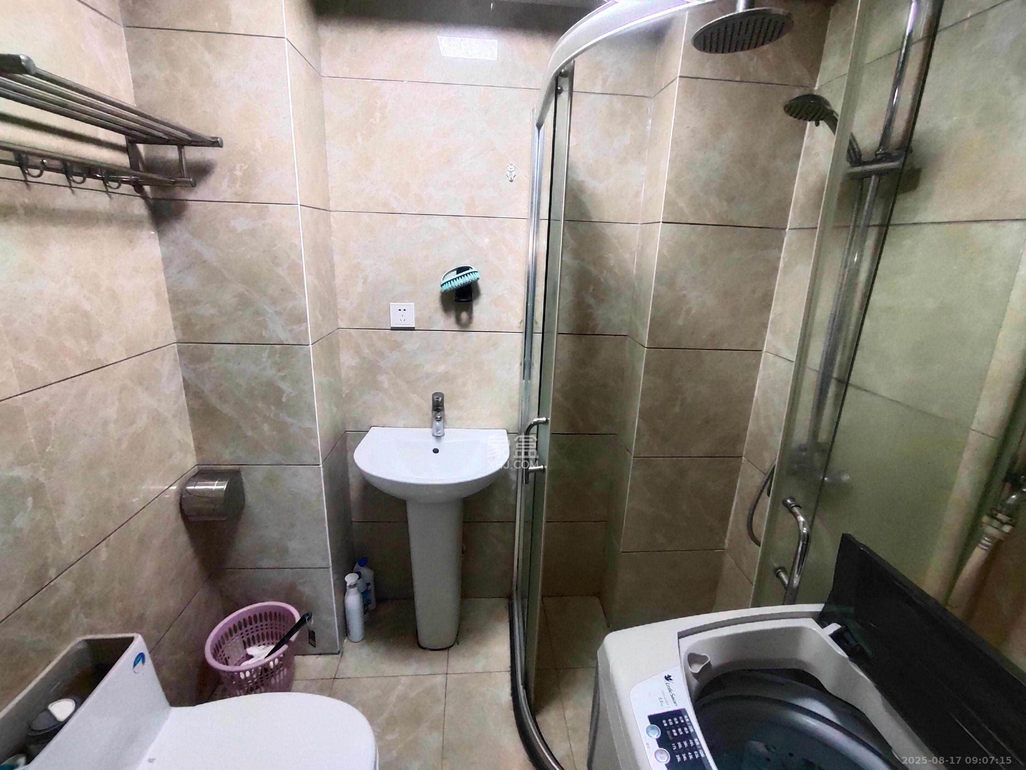 佐佑大厦  1室1厅1卫    850.0元/月 佐佑大厦  1室1厅1卫    850.0元/月室内图