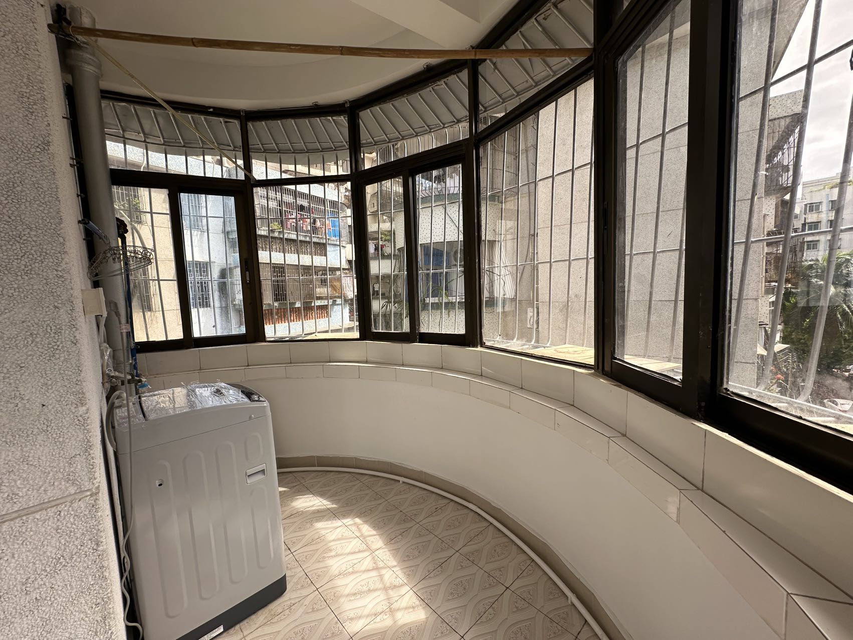 省建筑设计科研所宿舍 2室2厅1卫 2100.0元/月 省建筑设计科研所宿舍 2室2厅1卫 2100.0元/月室内图