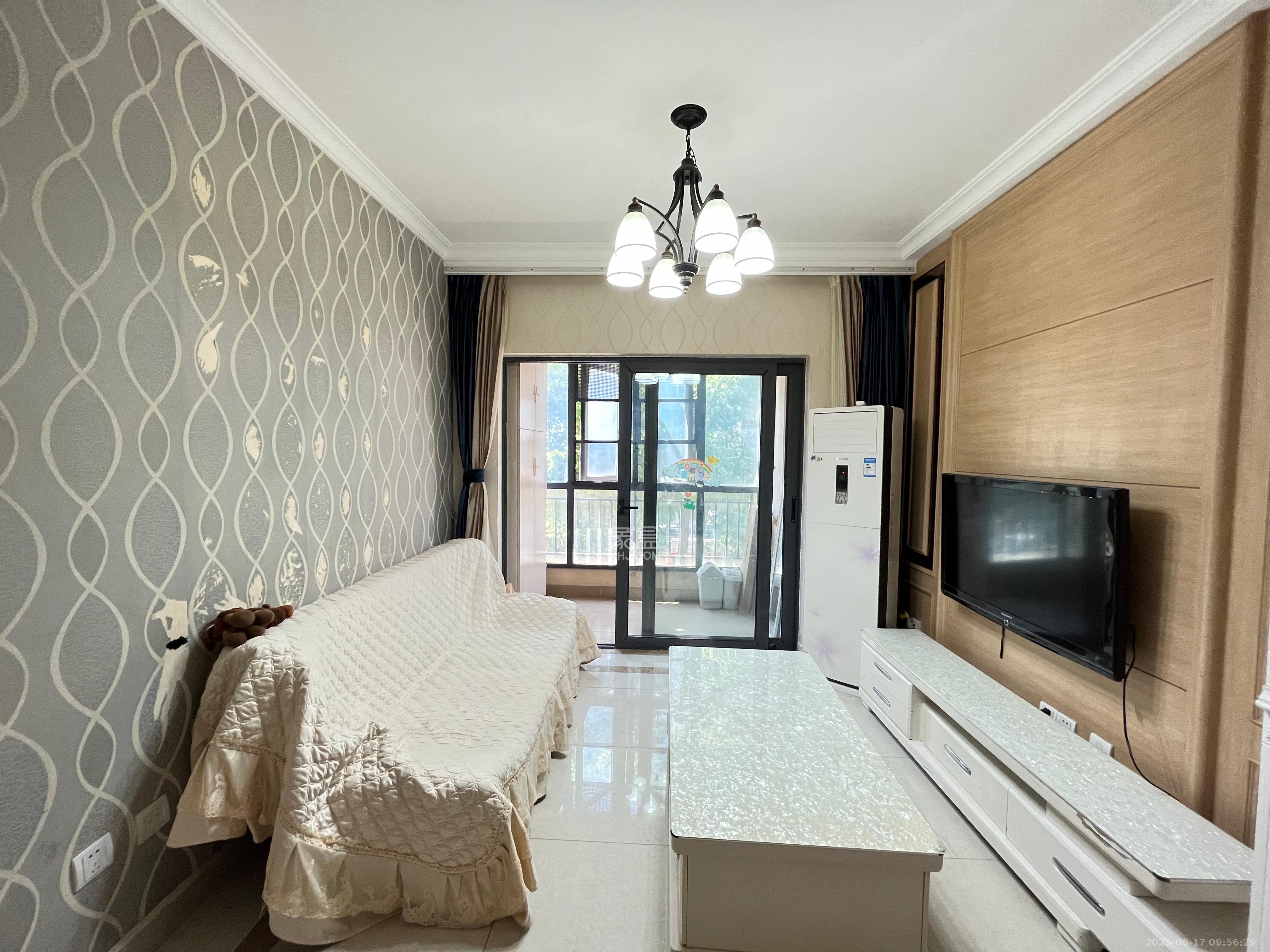 佳兆业时代广场  2室2厅1卫    2300.0元/月 佳兆业时代广场  2室2厅1卫    2300.0元/月