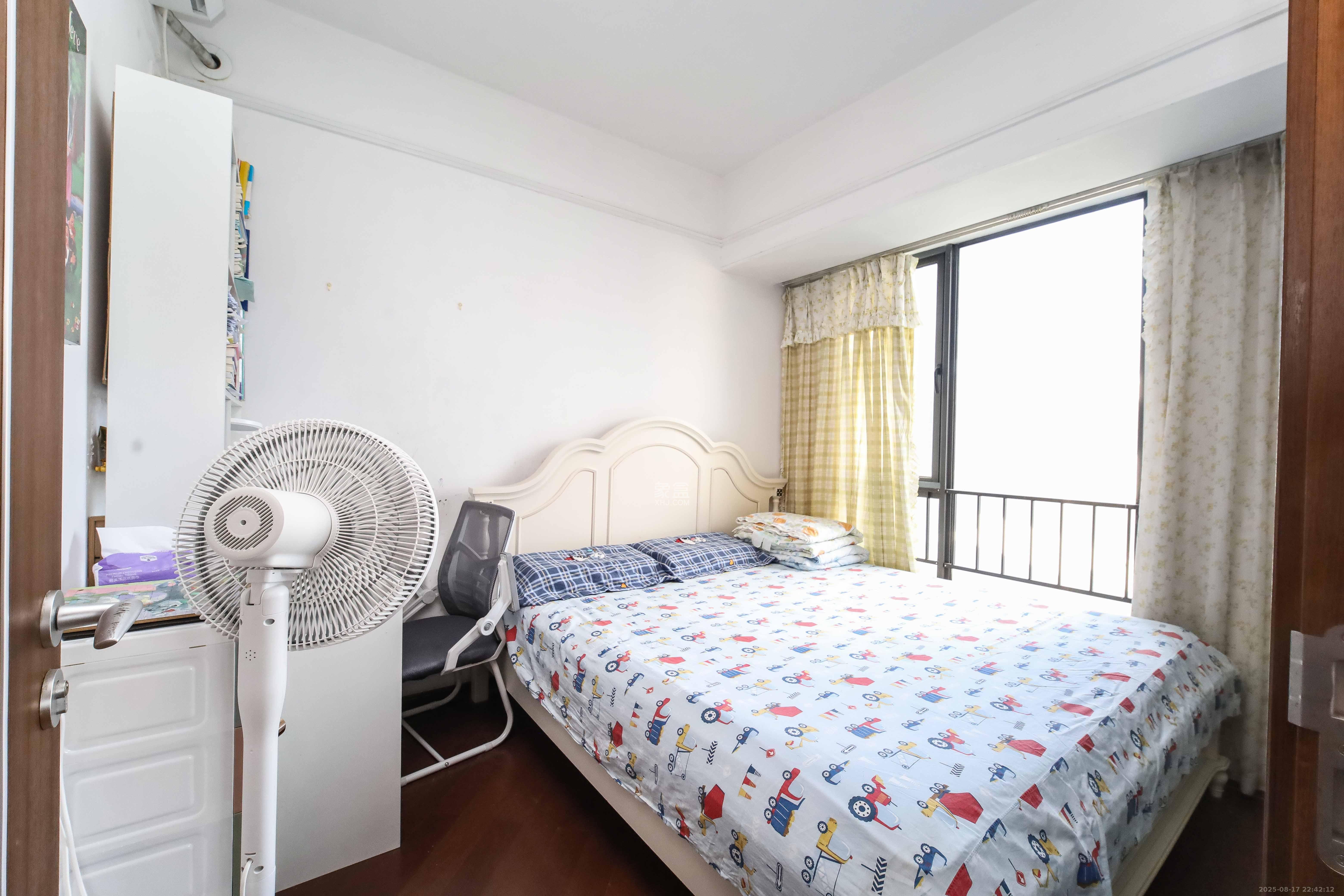 万科金域蓝湾  3室2厅1卫    85.0万 万科金域蓝湾  3室2厅1卫    85.0万卧室