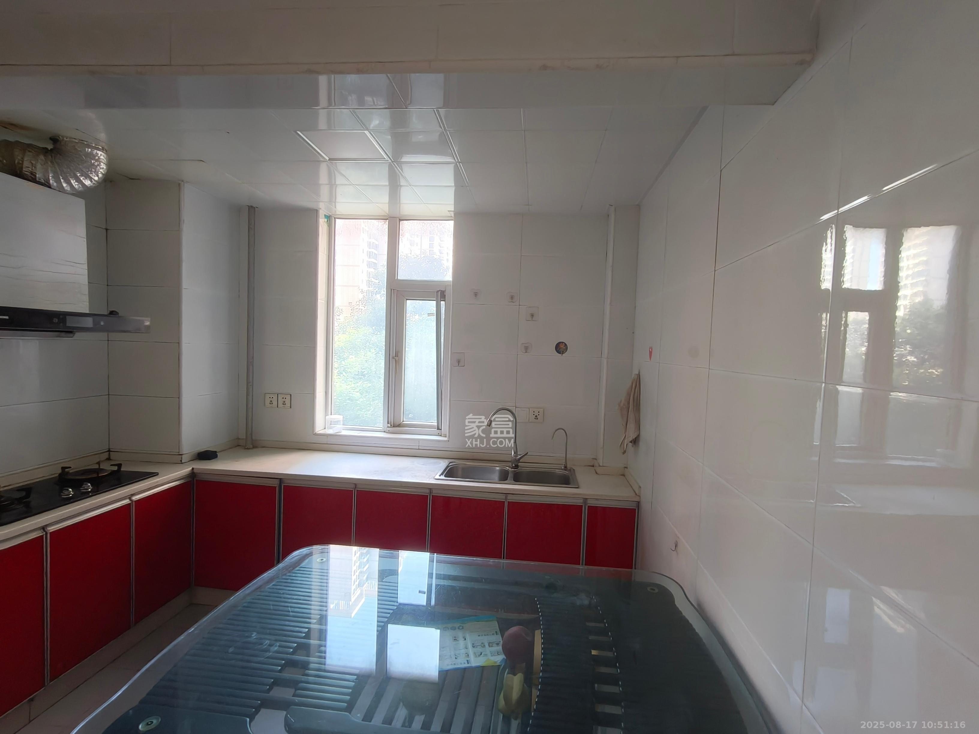 湘瑞嘉园 1室0厅0卫 1600.0元/月 湘瑞嘉园 1室0厅0卫 1600.0元/月室内图