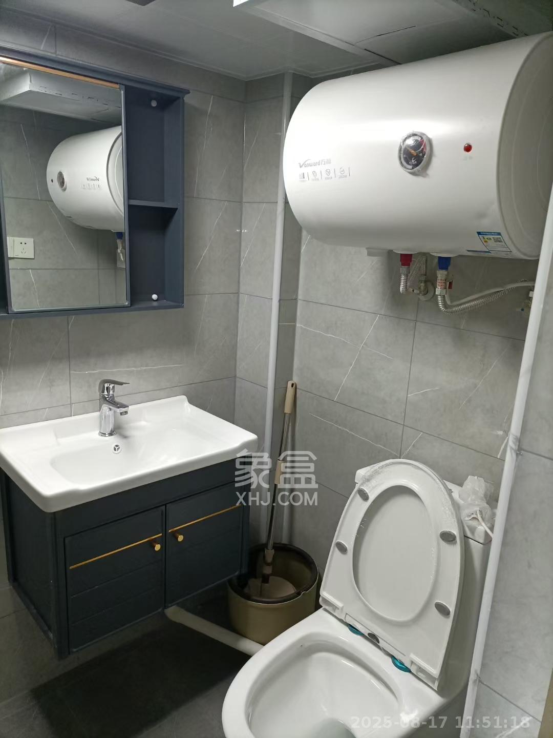 金地中交麓谷香颂(金地中交雅苑) 1室1厅1卫 1400.0元/月 金地中交麓谷香颂(金地中交雅苑) 1室1厅1卫 1400.0元/月室内图