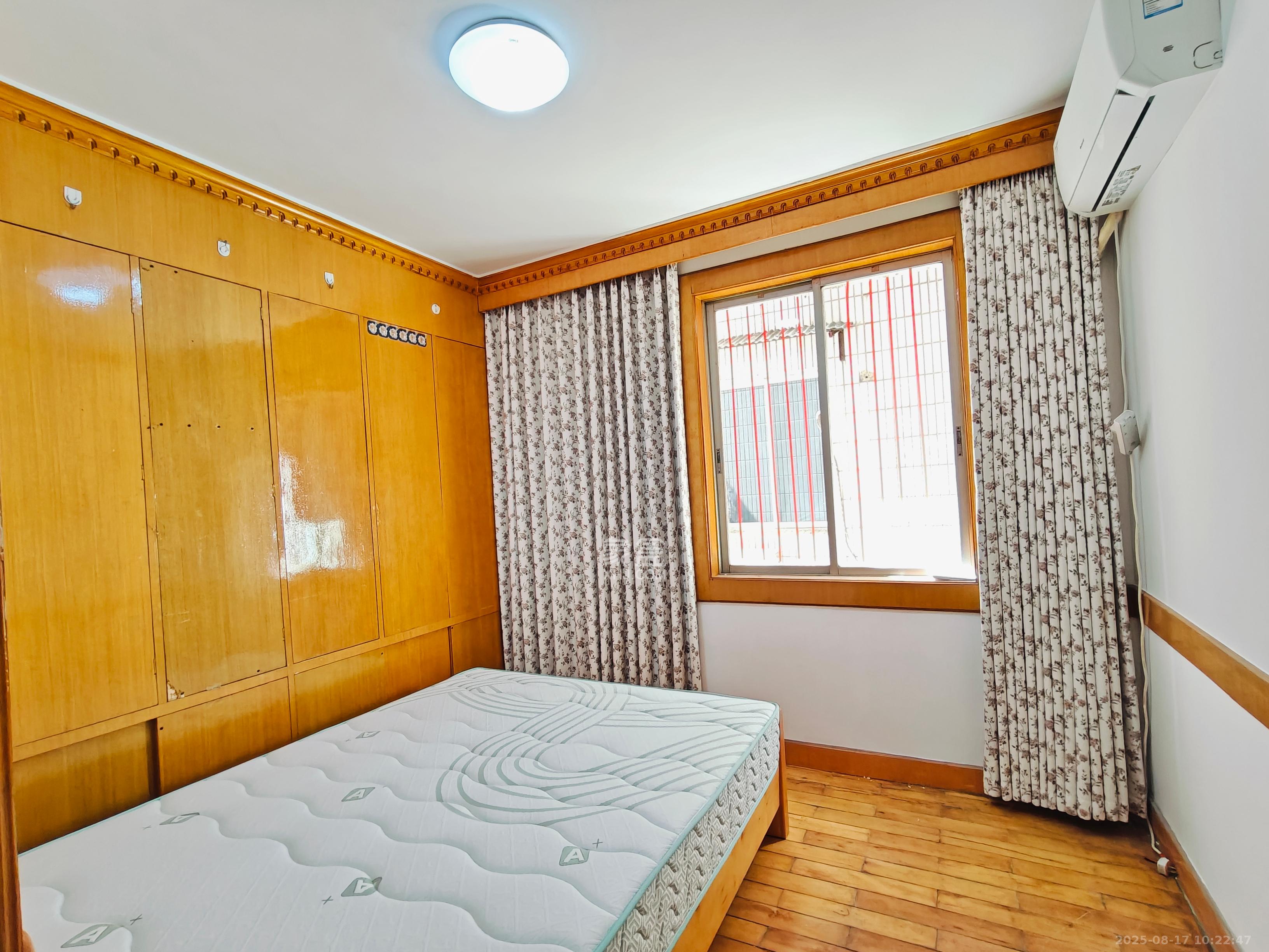 城市花园 3室1厅2卫 2800.0元/月 城市花园 3室1厅2卫 2800.0元/月室内图