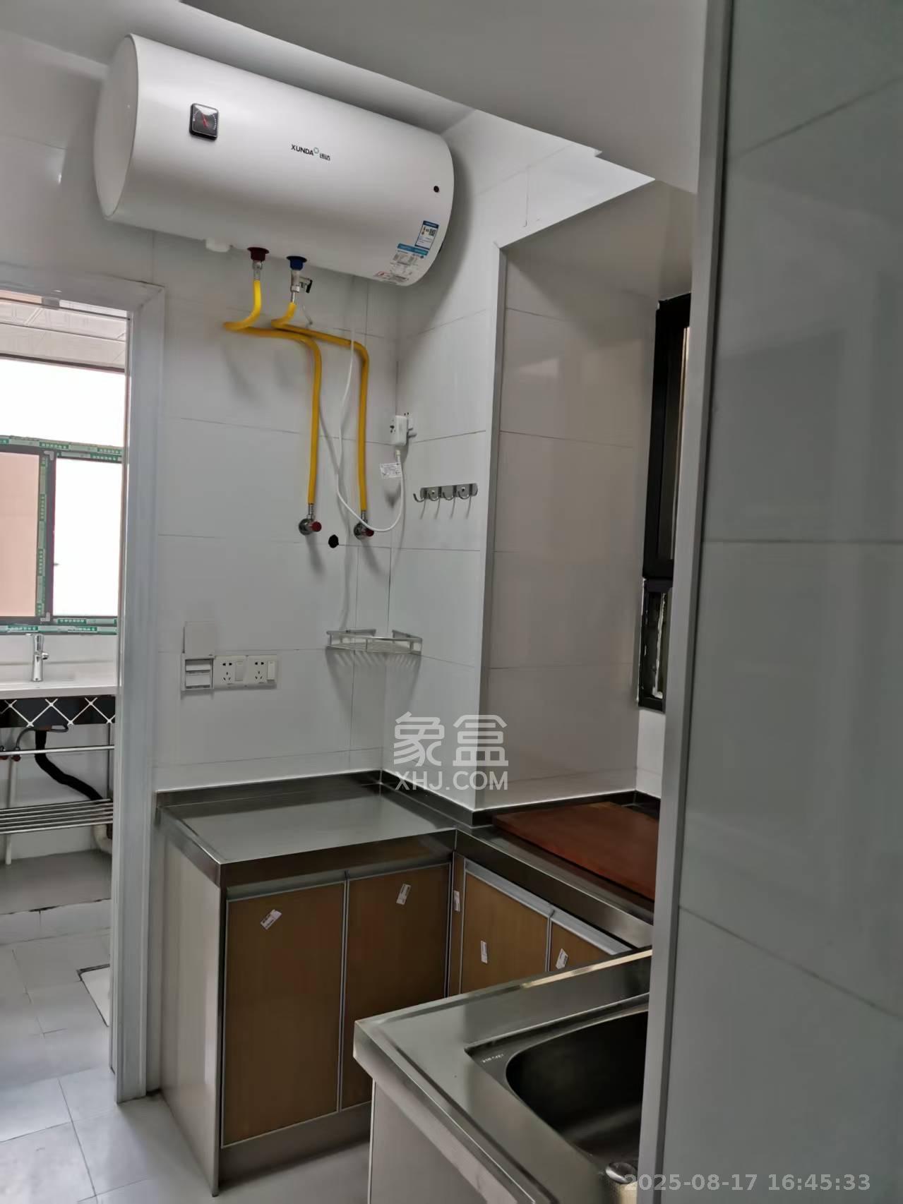 红泥山小区 2室1厅1卫 1800.0元/月 红泥山小区 2室1厅1卫 1800.0元/月室内图