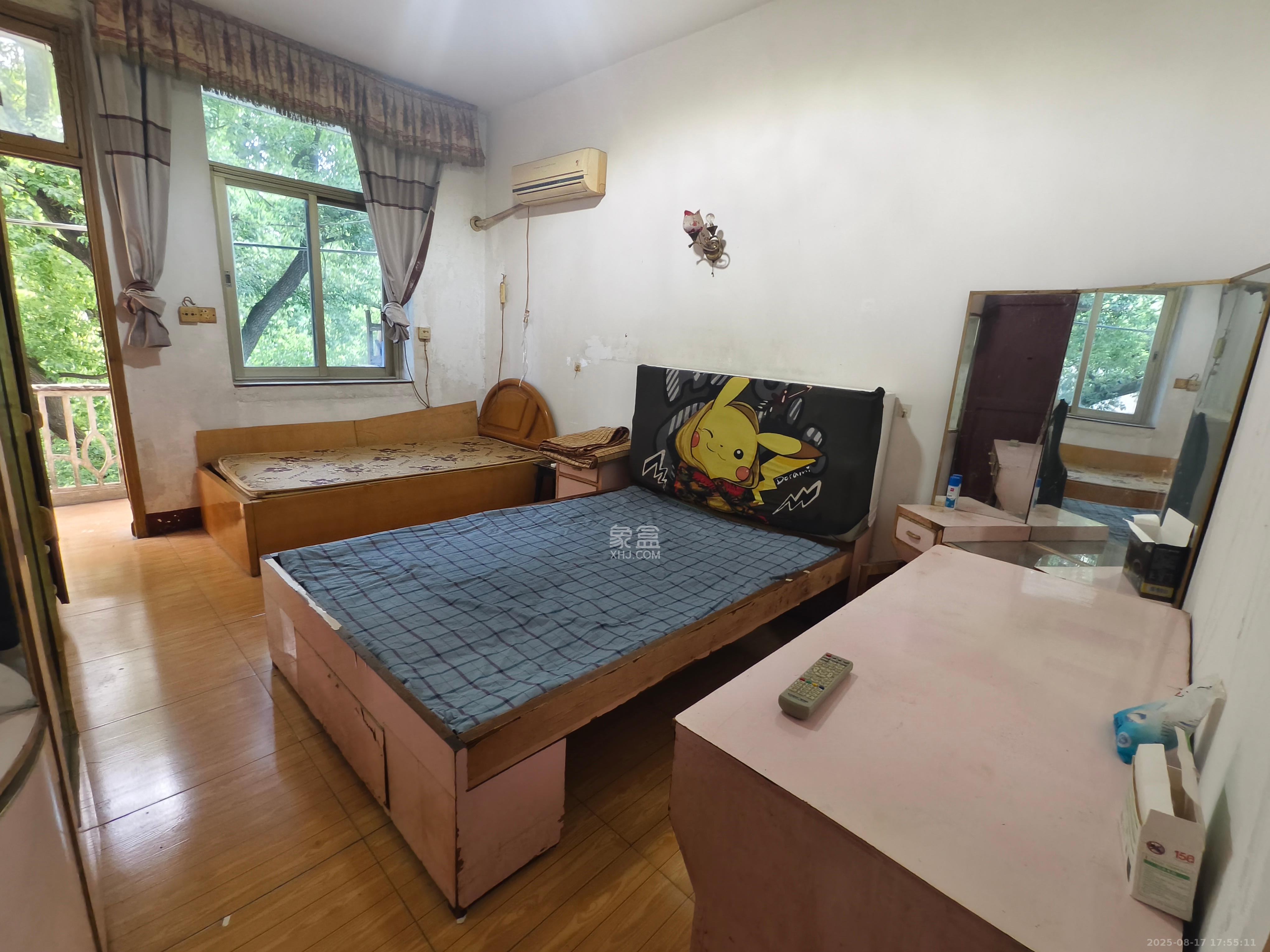 丽臣小区 1室1厅1卫 850.0元/月 丽臣小区 1室1厅1卫 850.0元/月室内图