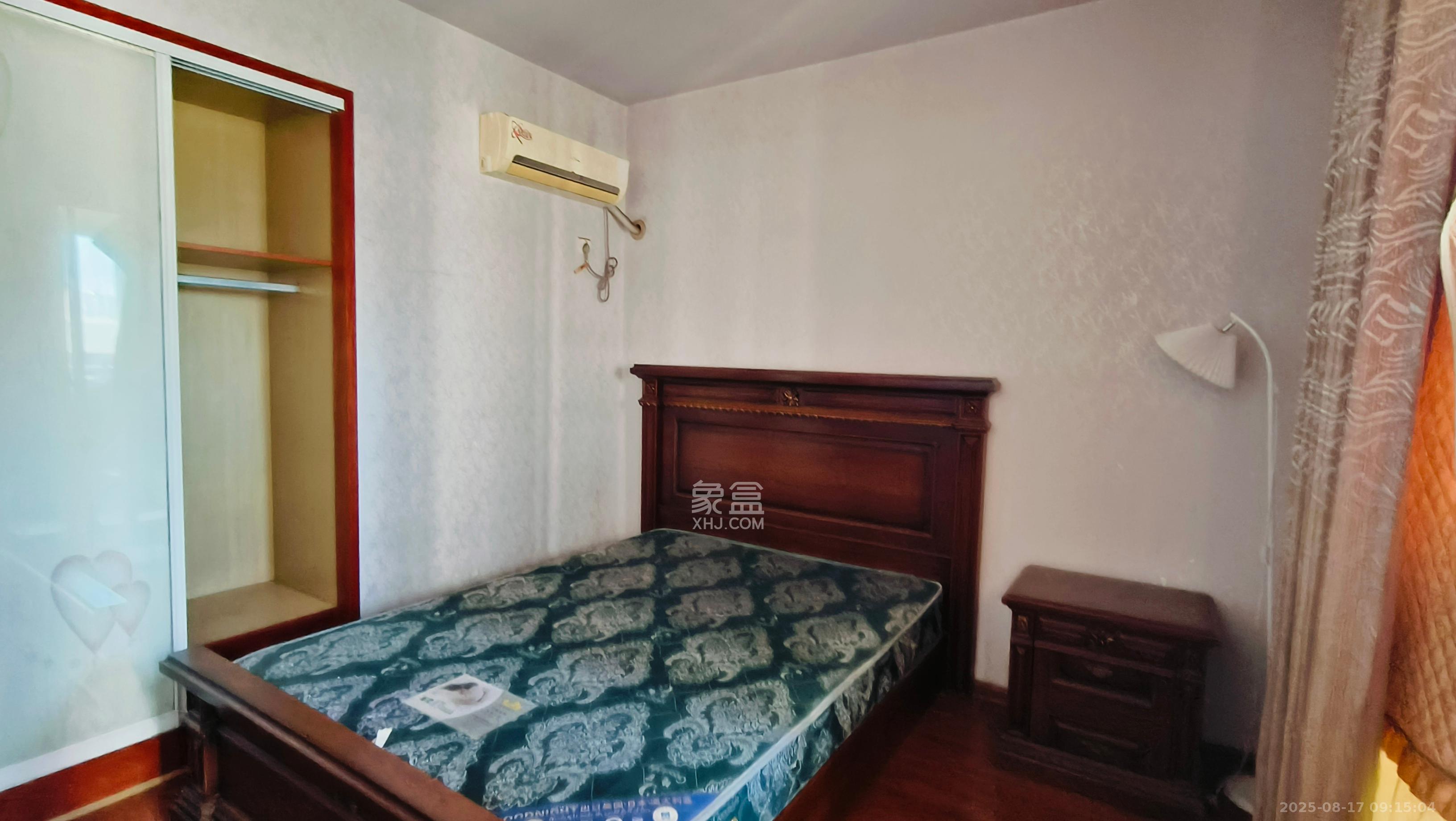 星城雅郡  3室2厅2卫    1800.0元/月室内图