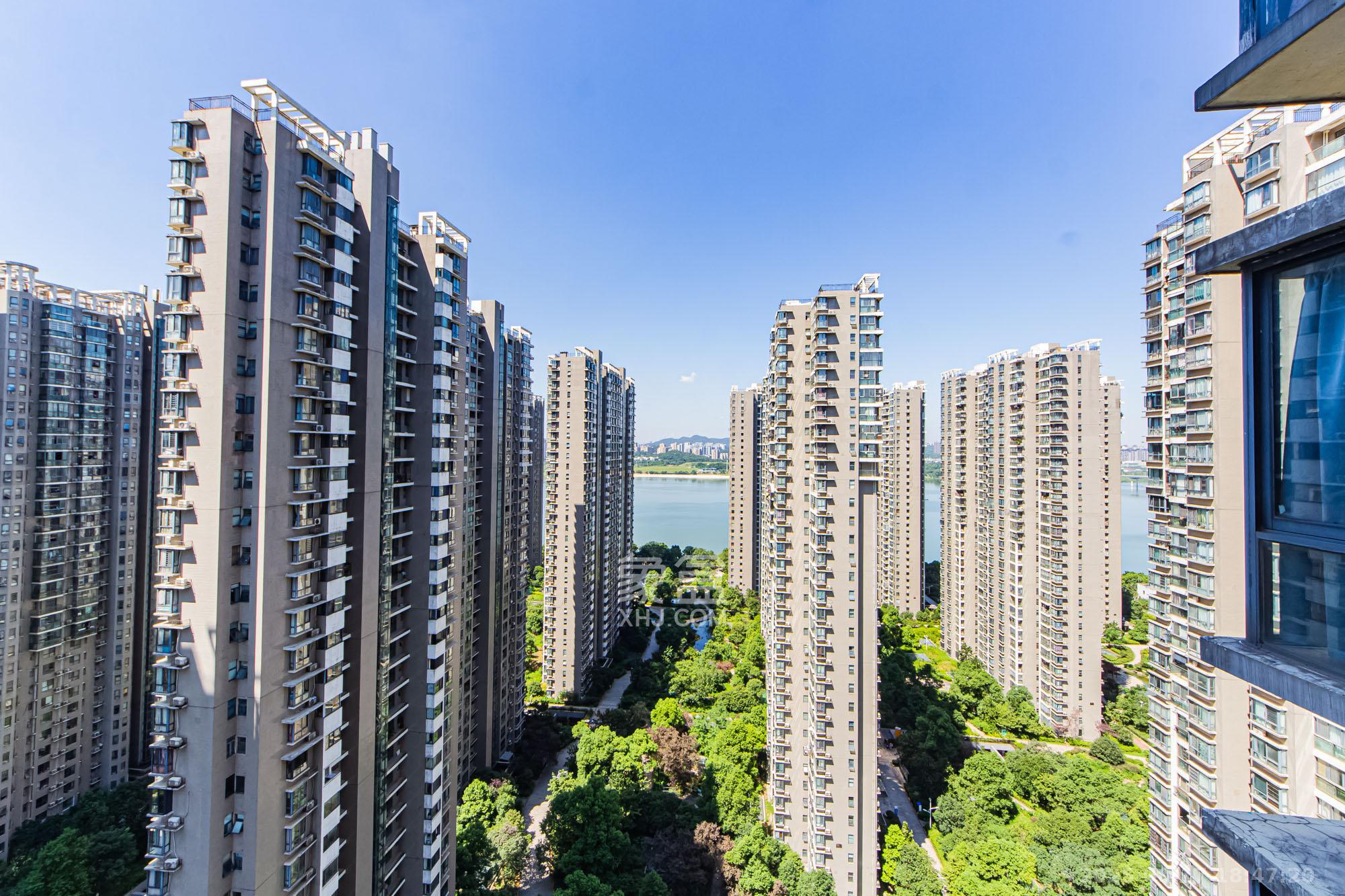 湘江世纪城映江苑  2室2厅1卫   66.90万其他