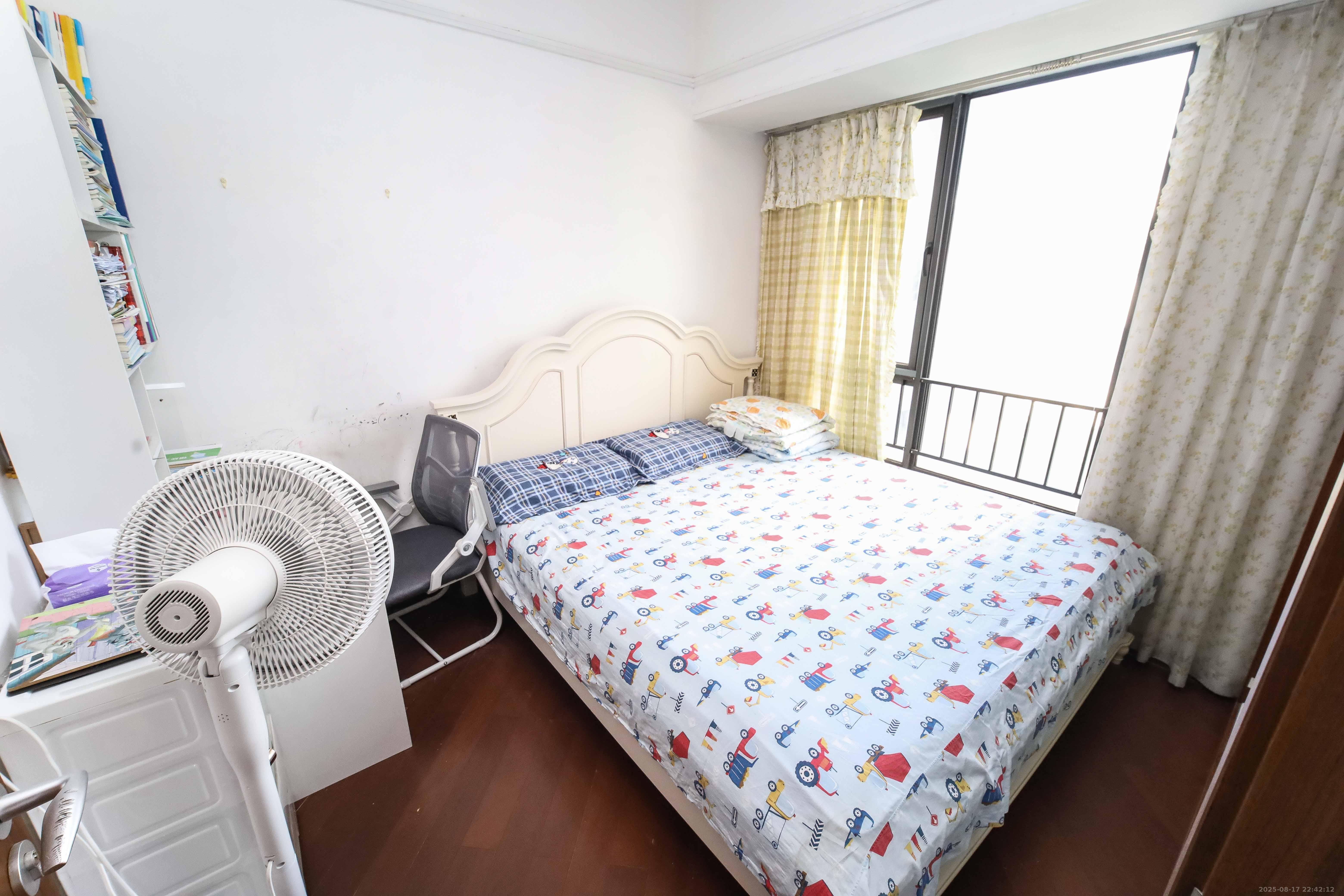 万科金域蓝湾  3室2厅1卫    85.0万 万科金域蓝湾  3室2厅1卫    85.0万卧室