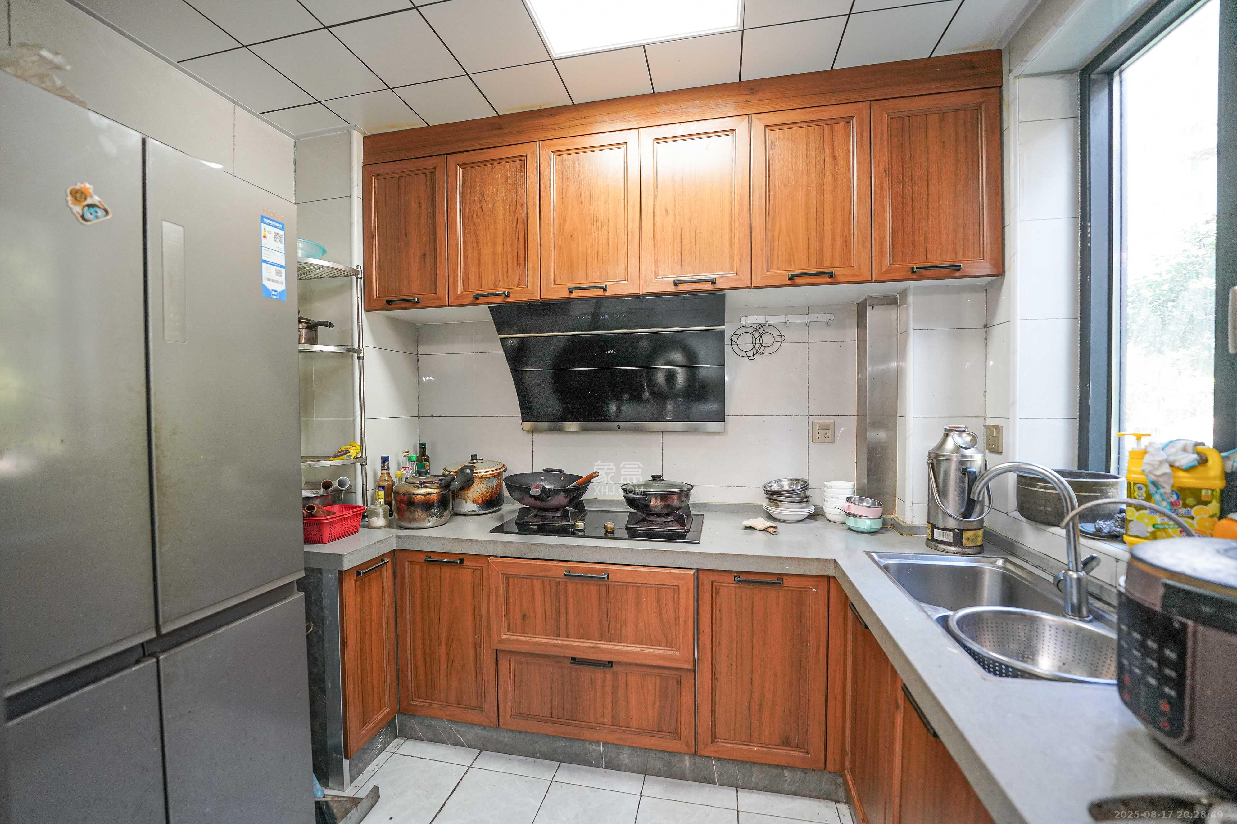 五矿万境蓝山 4室2厅2卫 139.0万 五矿万境蓝山 4室2厅2卫 139.0万其他