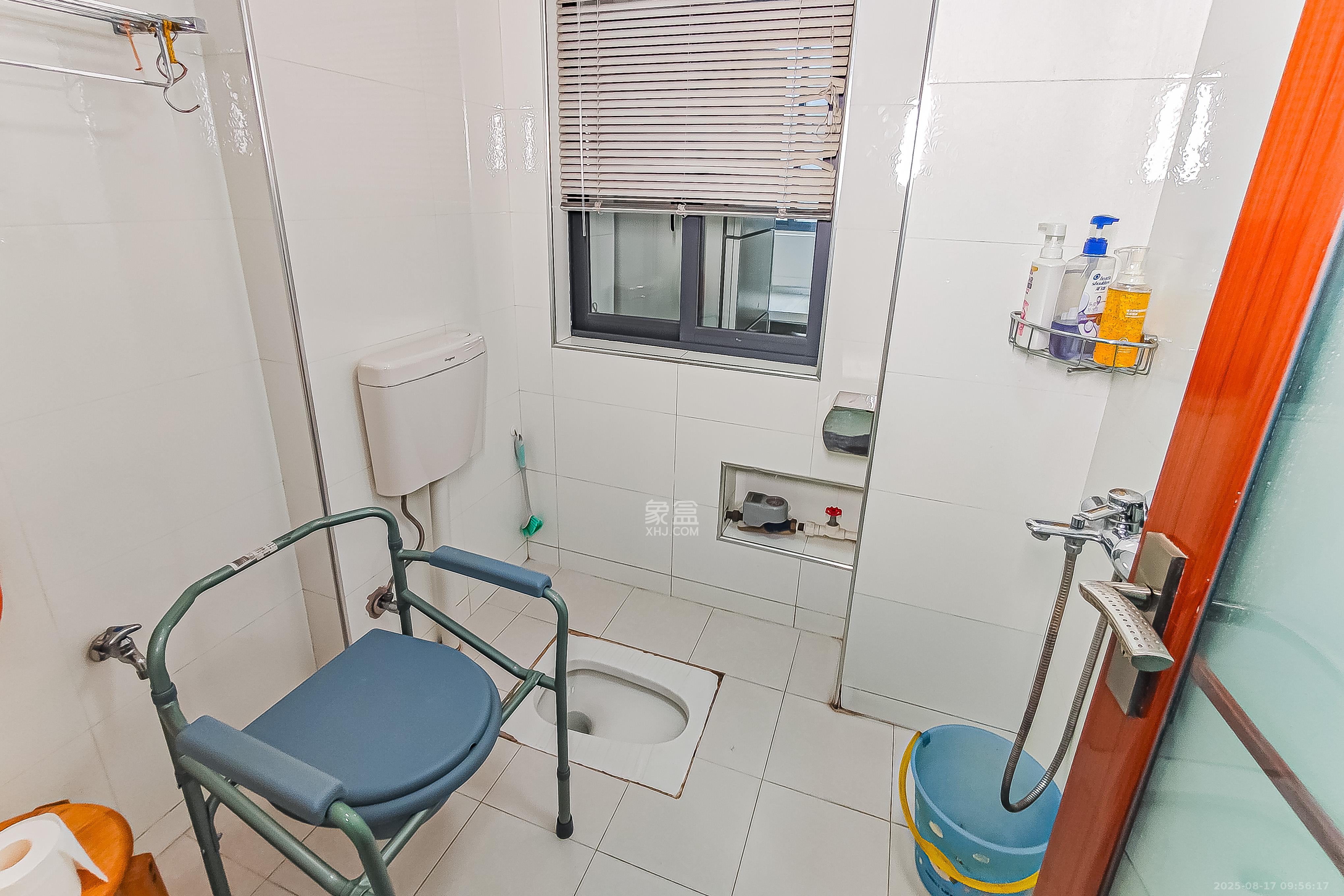 书院观邸  3室2厅2卫    170.0万 书院观邸  3室2厅2卫    170.0万卫生间