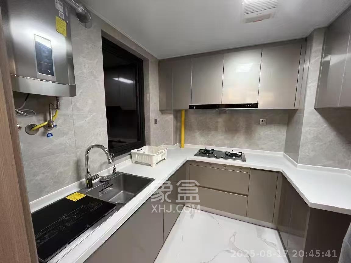 中海麓山境南区 3室1厅2卫 2800.00元/月 中海麓山境南区 3室1厅2卫 2800.00元/月室内图