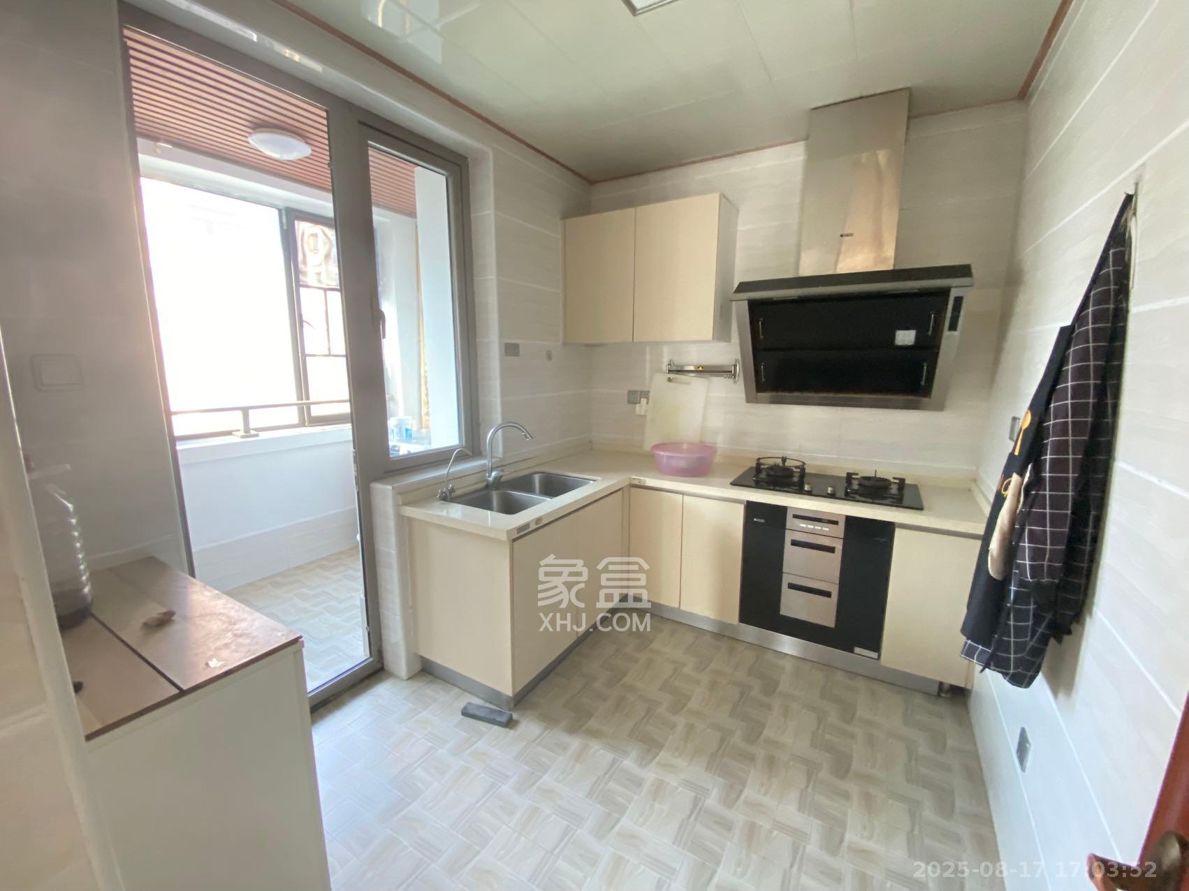 怡海星城 3室2厅1卫 1800.0元/月 怡海星城 3室2厅1卫 1800.0元/月室内图