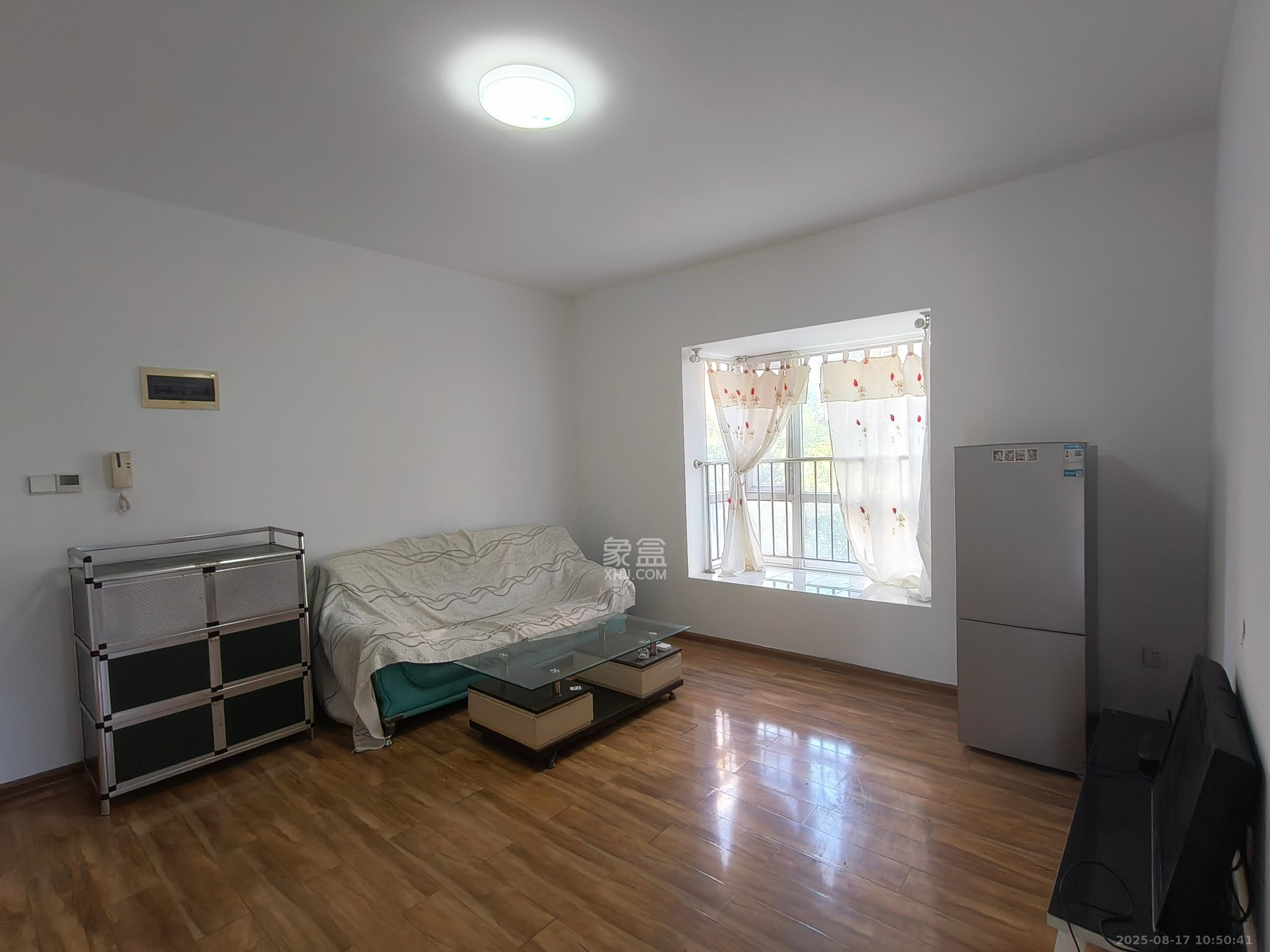 湘瑞嘉园 1室0厅0卫 1600.0元/月 湘瑞嘉园 1室0厅0卫 1600.0元/月室内图