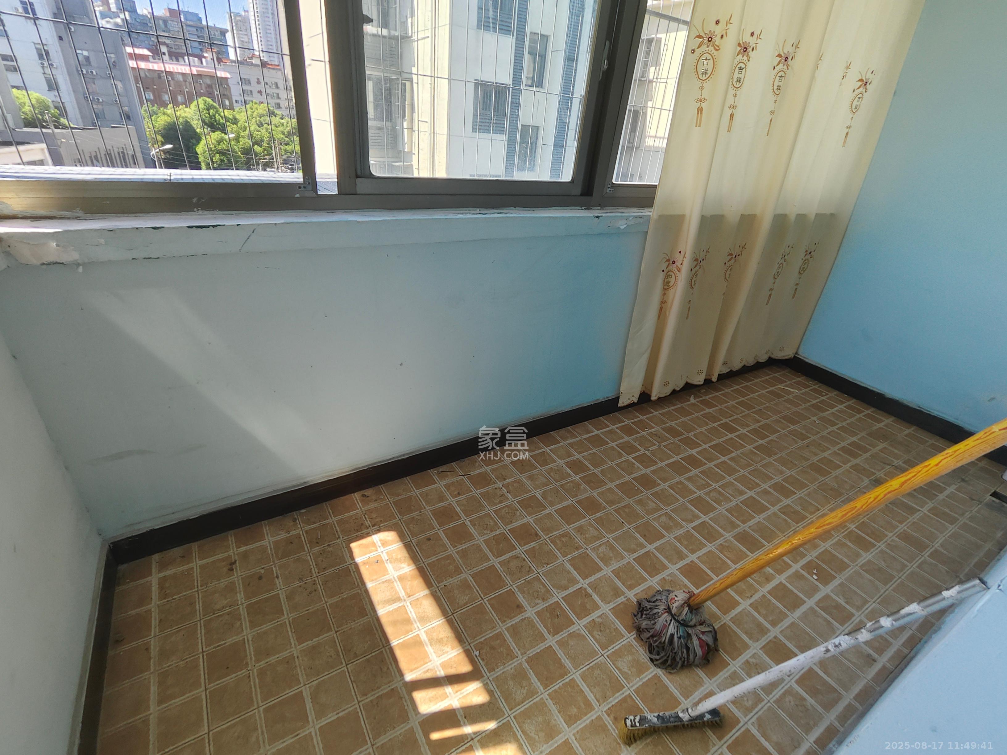 湖橡宿舍/湖橡小区 2室1厅1卫 1100.0元/月 湖橡宿舍/湖橡小区 2室1厅1卫 1100.0元/月室内图