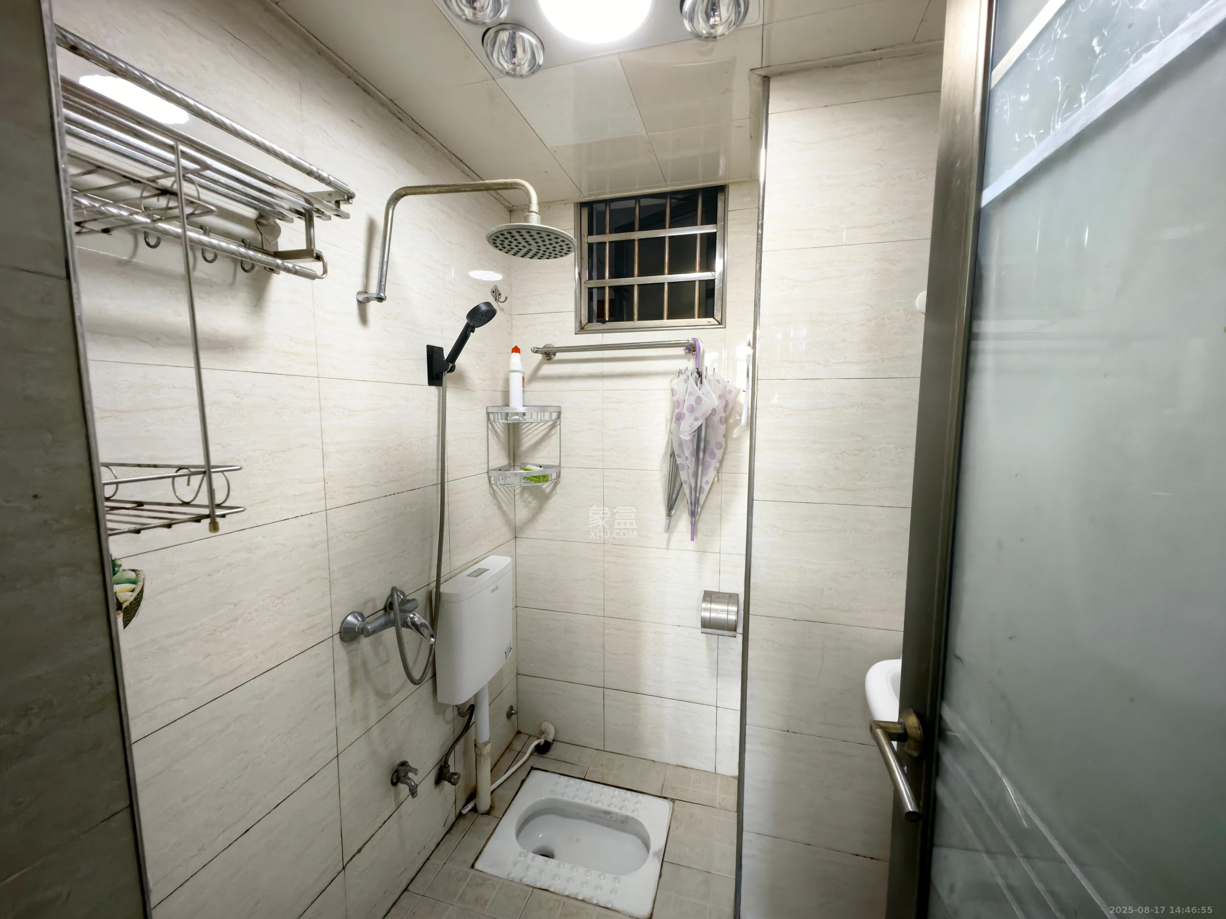 兴威帕克水岸  1室1厅1卫    1500.0元/月 兴威帕克水岸  1室1厅1卫    1500.0元/月室内图