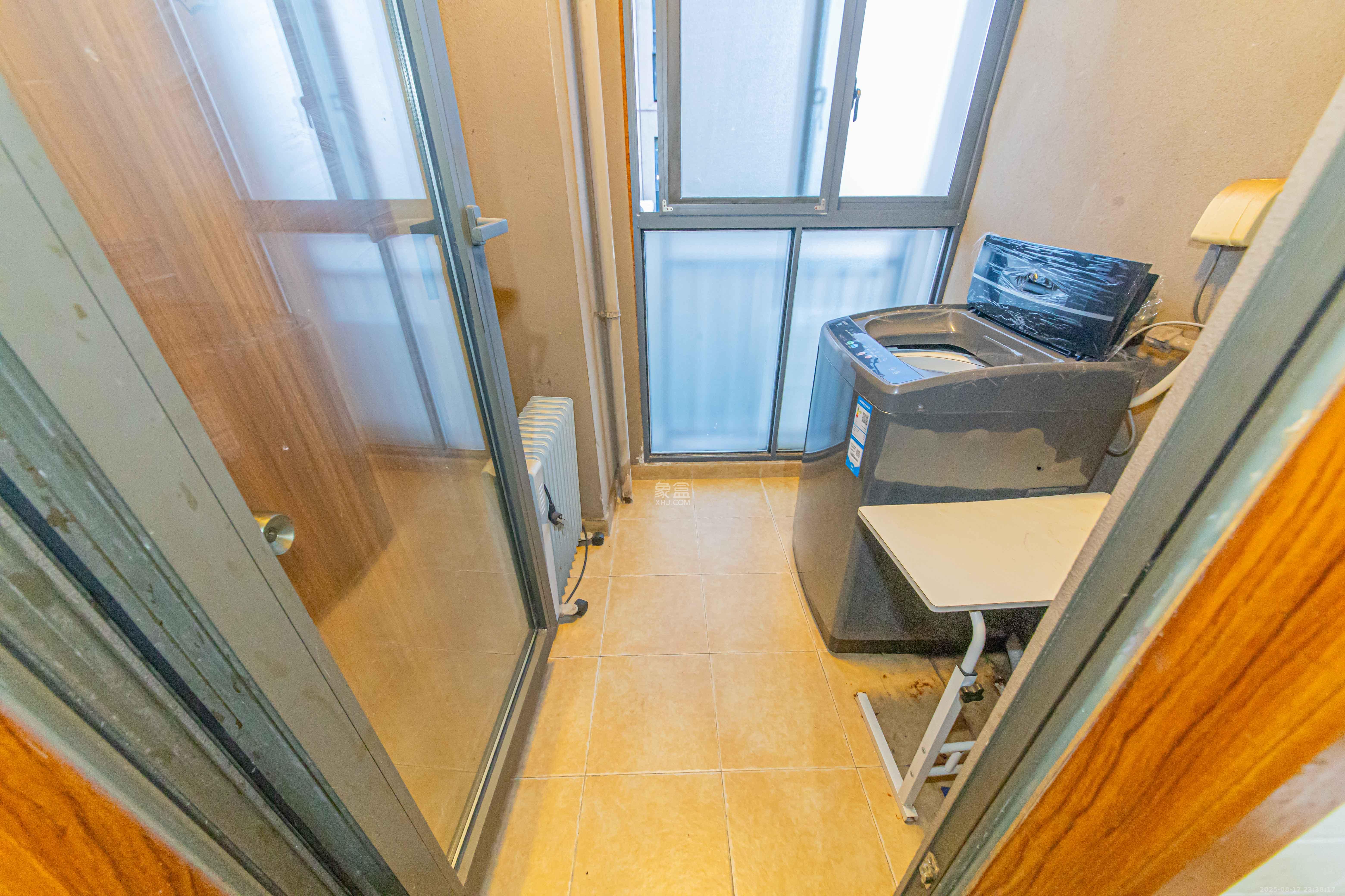 花漾年华（桂花园）  2室2厅1卫   62.00万厨房