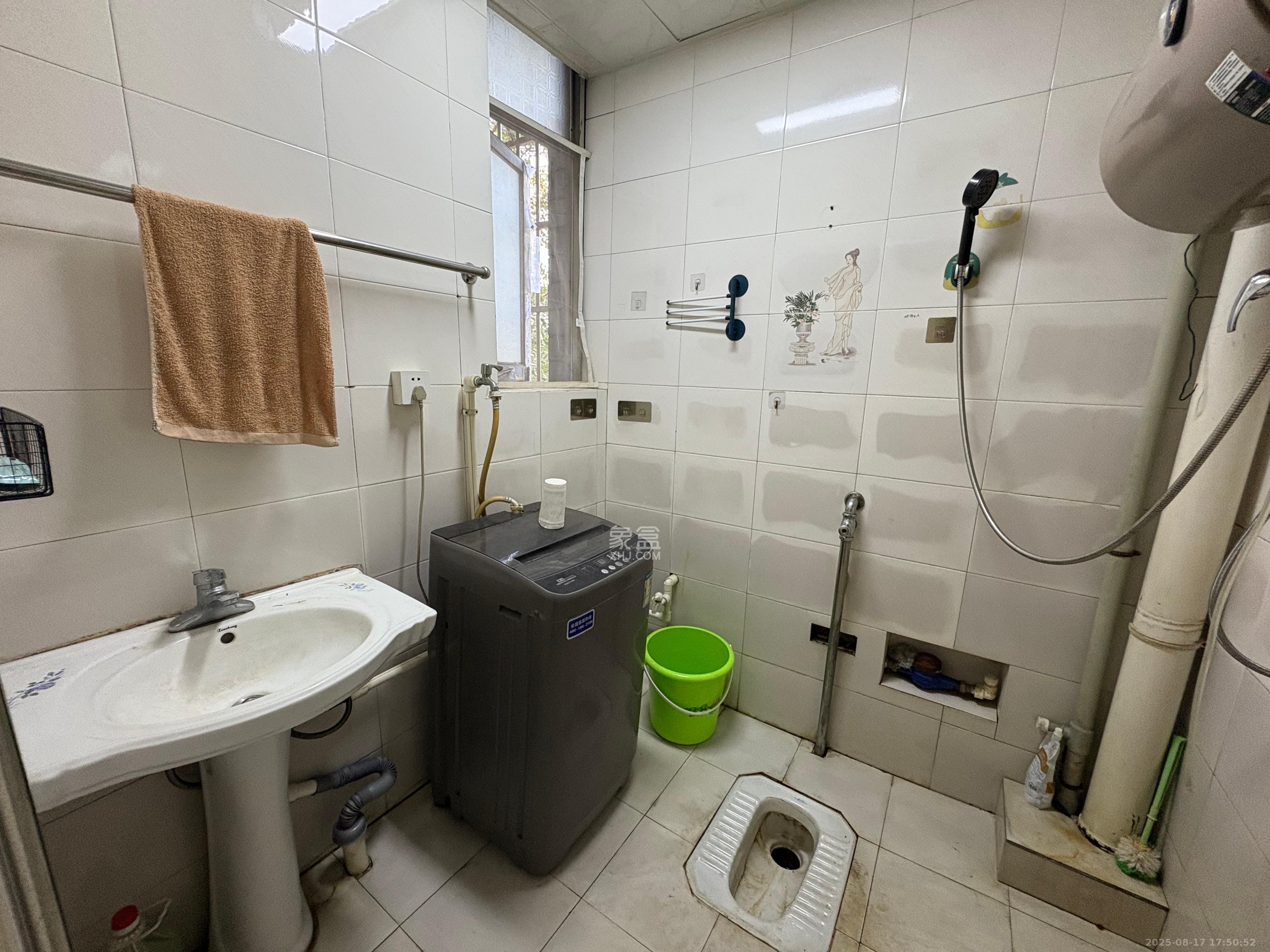 兴联母山小区 2室1厅1卫 1200.0元/月 兴联母山小区 2室1厅1卫 1200.0元/月室内图