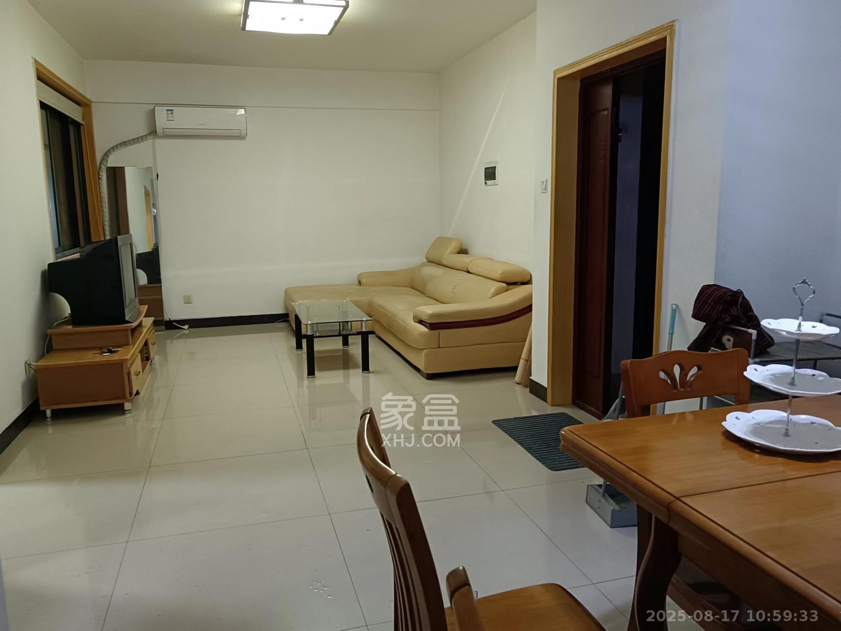 天城湖光山色 2室2厅1卫 1800.0元/月 天城湖光山色 2室2厅1卫 1800.0元/月室内图