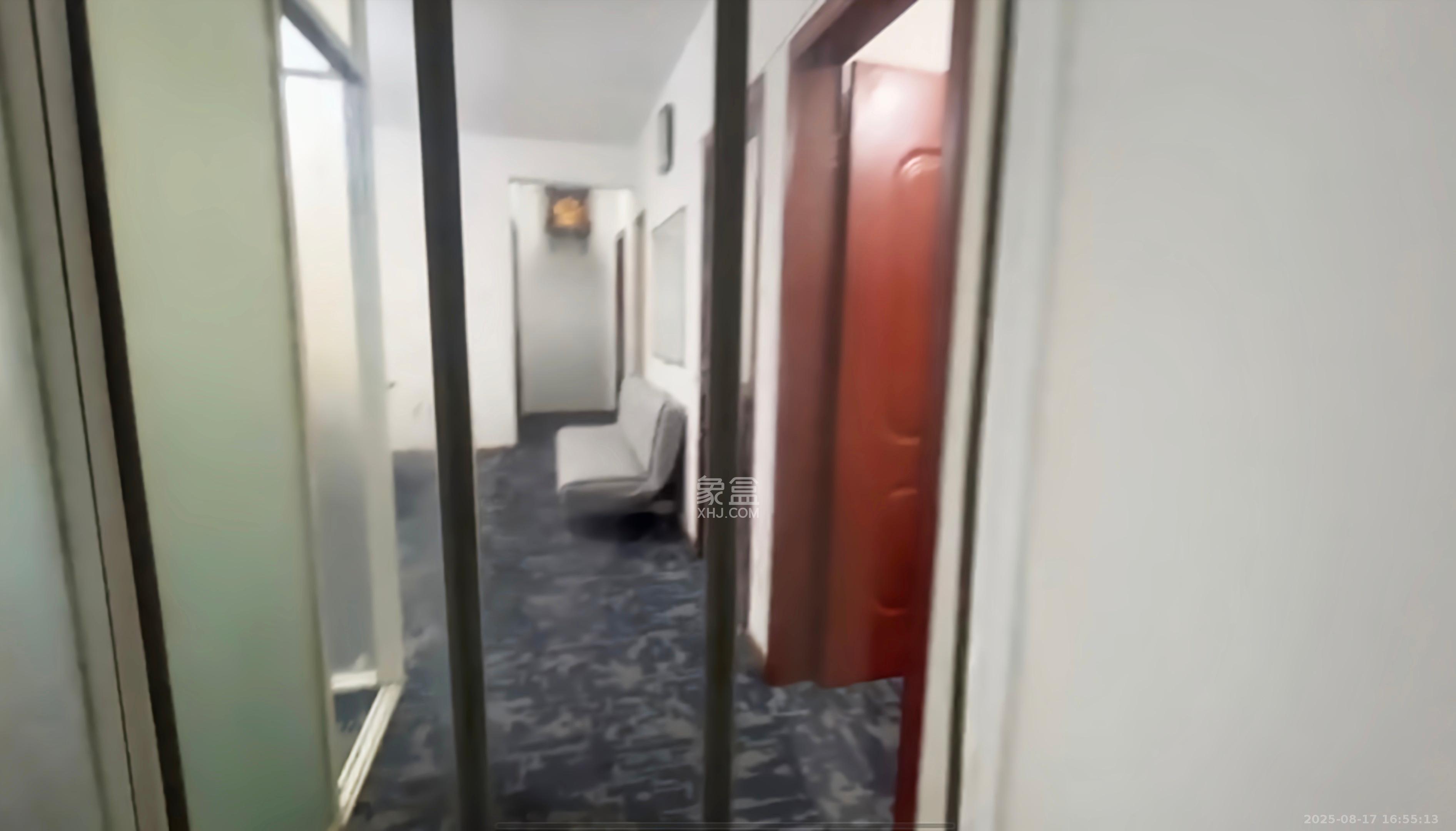 新城新世界一二三期 5室2厅2卫 3400.0元/月 新城新世界一二三期 5室2厅2卫 3400.0元/月室内图