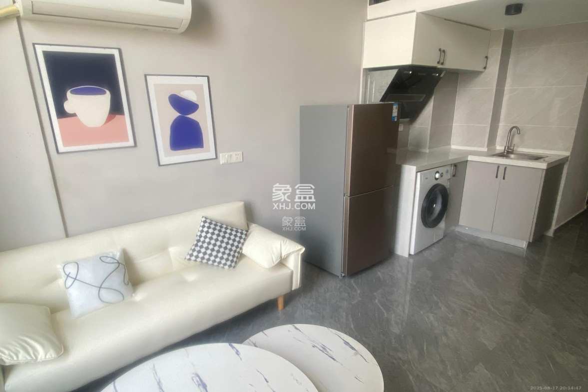 佳兆业云顶都汇 2室1厅1卫 2200.0元/月 佳兆业云顶都汇 2室1厅1卫 2200.0元/月室内图