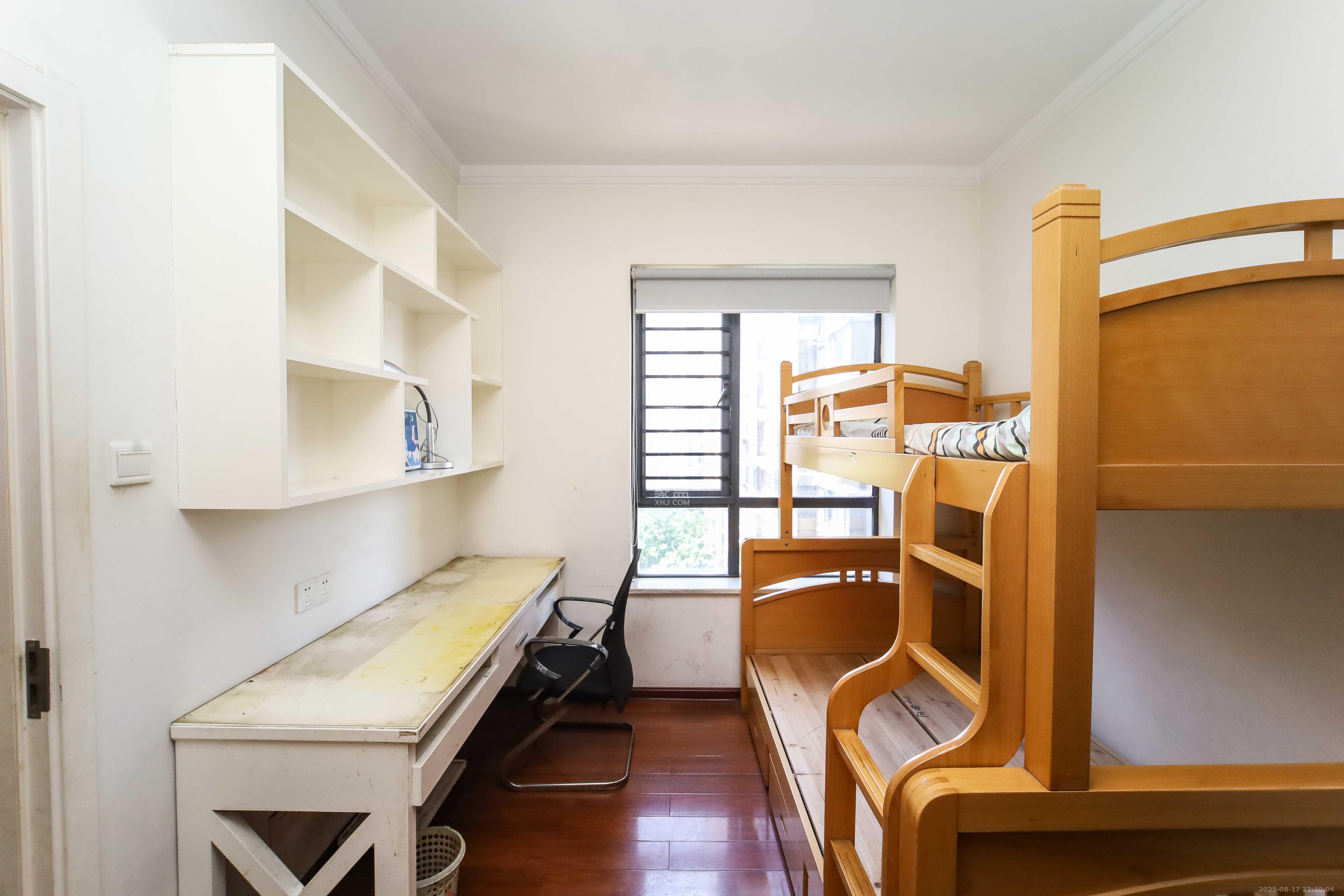 尚东紫郡  3室2厅2卫    96.8万卧室