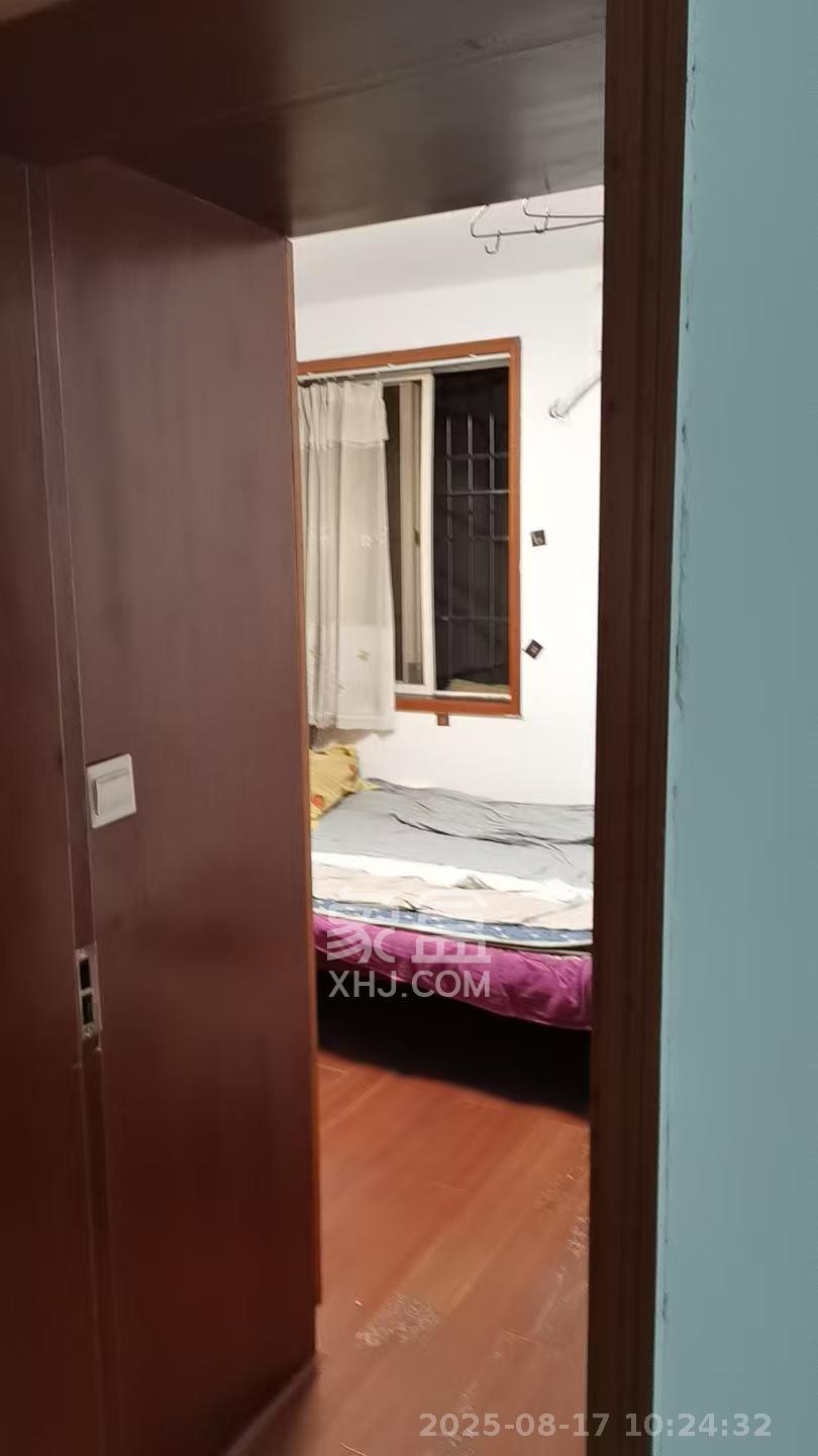 中建五局信和苑二区 3室2厅1卫 1650.0元/月 中建五局信和苑二区 3室2厅1卫 1650.0元/月室内图