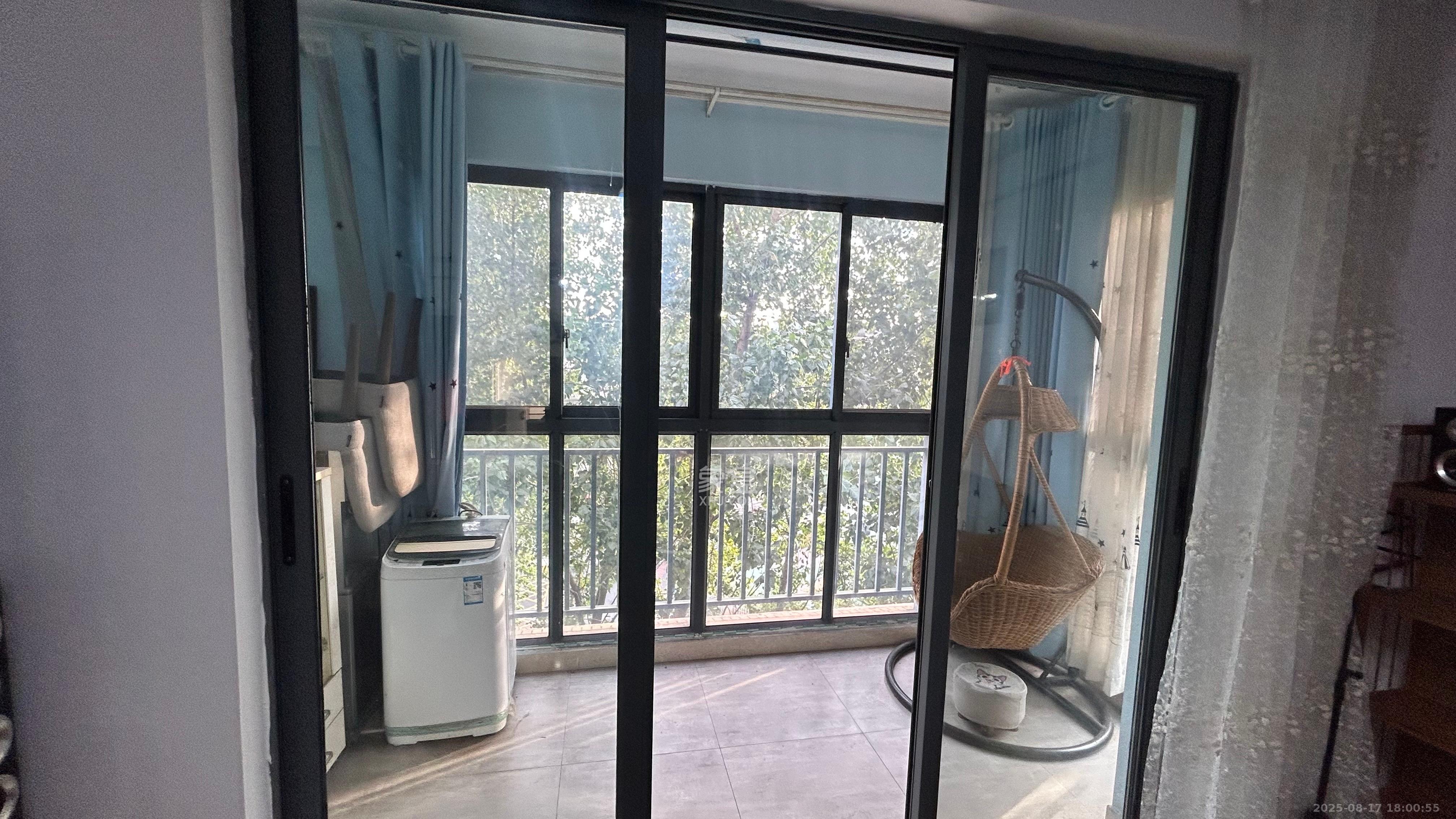 和美星城 2室2厅1卫 1650.0元/月 和美星城 2室2厅1卫 1650.0元/月室内图