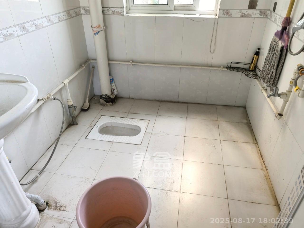 上河国际C区 2室2厅2卫 2000.0元/月 上河国际C区 2室2厅2卫 2000.0元/月室内图